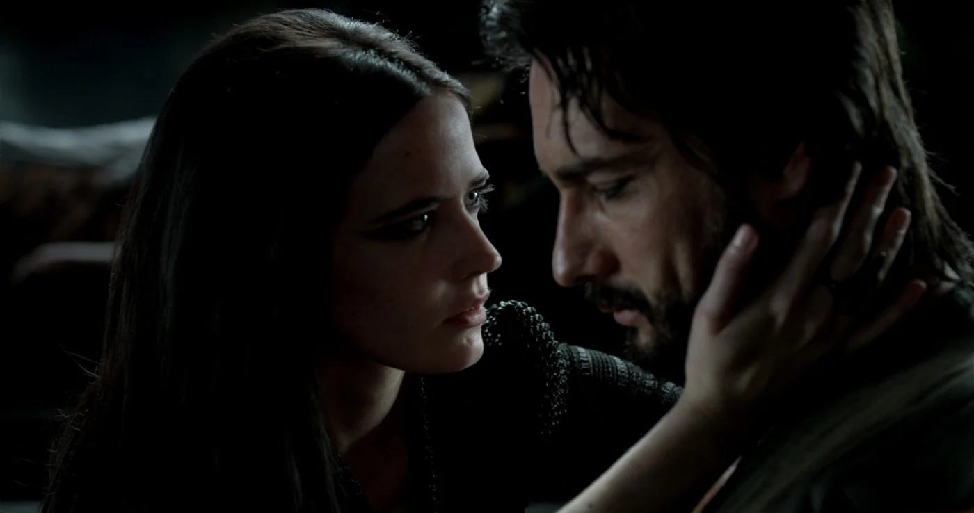 300: Rise of an Empire – Artemisia und Themistokles stehen sich nahe gegenüber