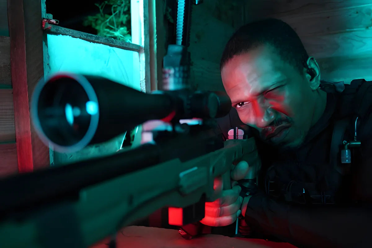 Filmszene 2 aus An Enemy Within – Blu-ray. Regie: John Michael Kennedy