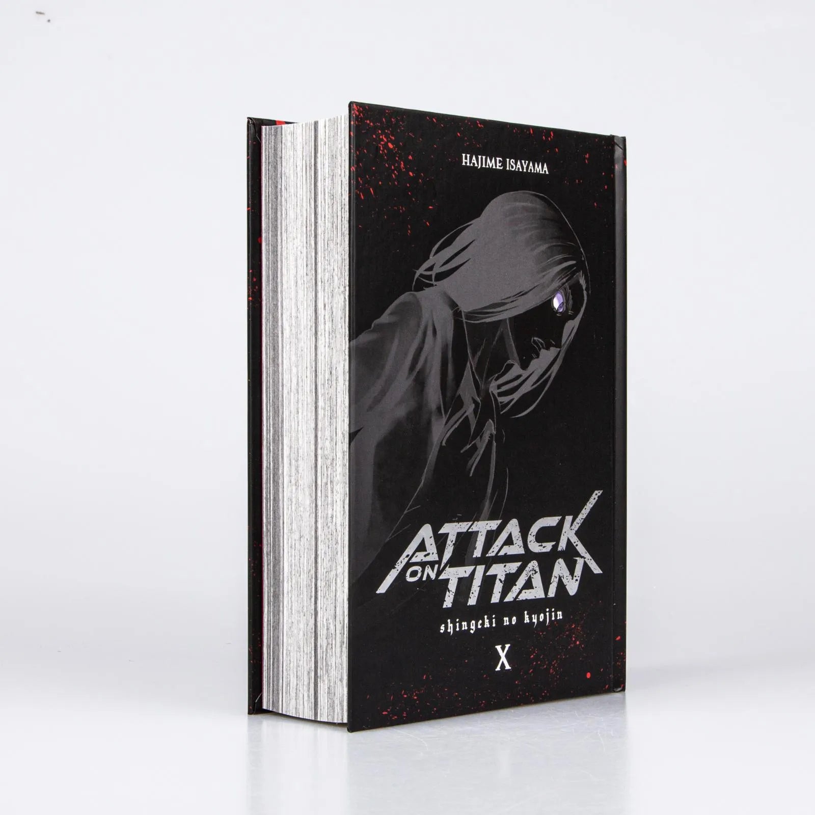 Hajime Isayama - Attack on Titan Deluxe 10