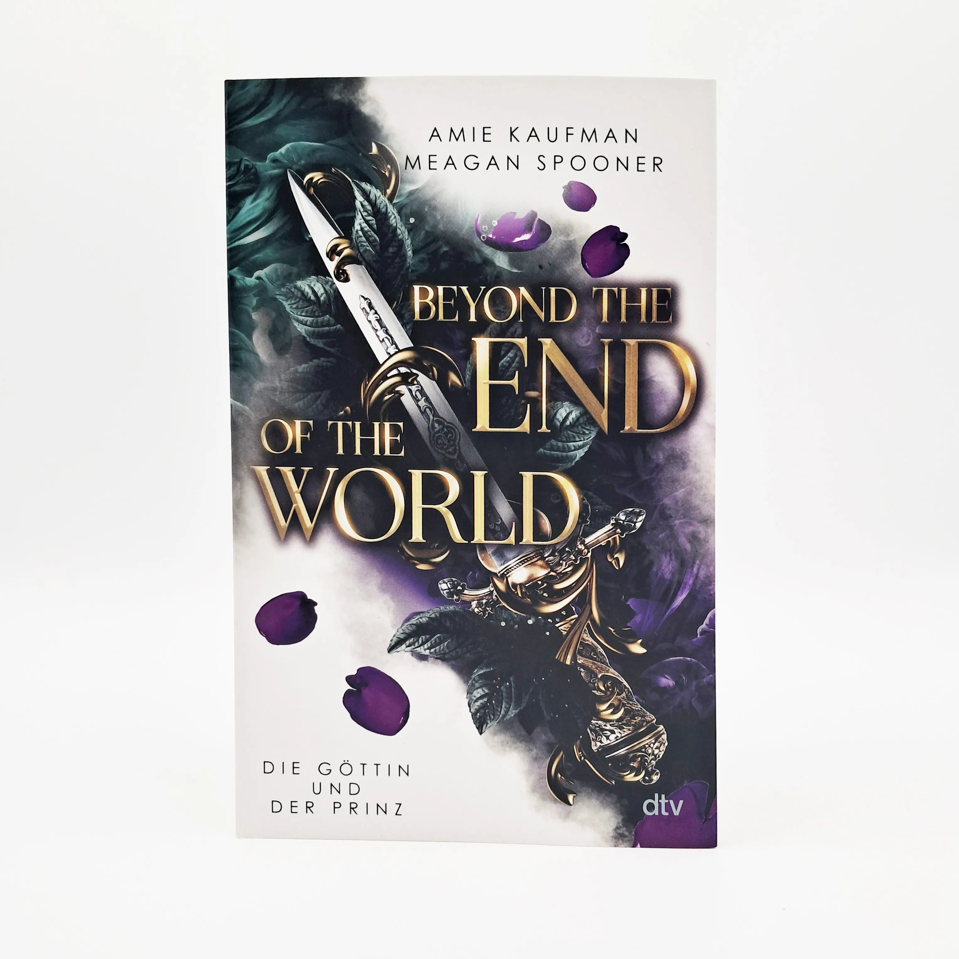 Produktansicht: Beyond the End of the World – Die Göttin und der Prinz (Paperback)
