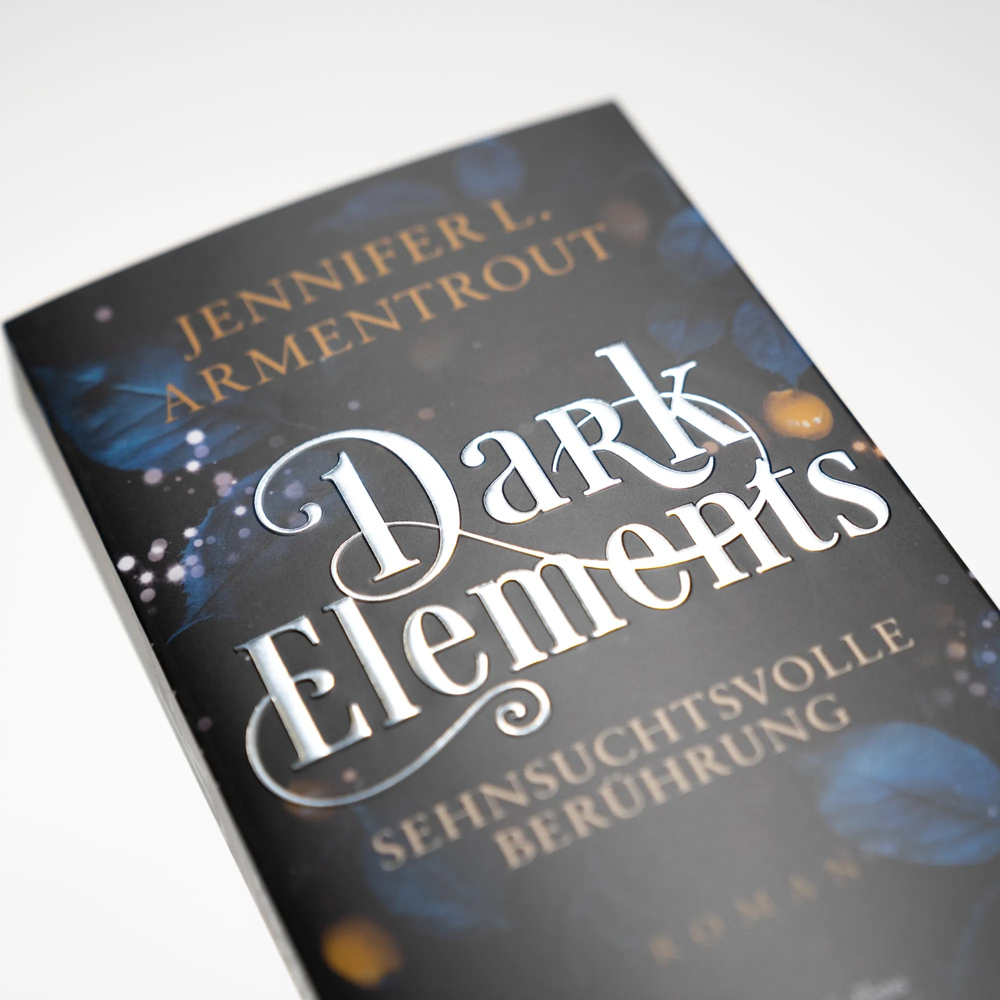 Abbildung von 'Dark Elements 3 - Sehnsuchtsvolle Berührung'