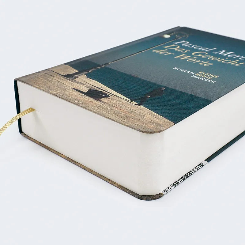 Abbildung von 'Das Gewicht der Worte'