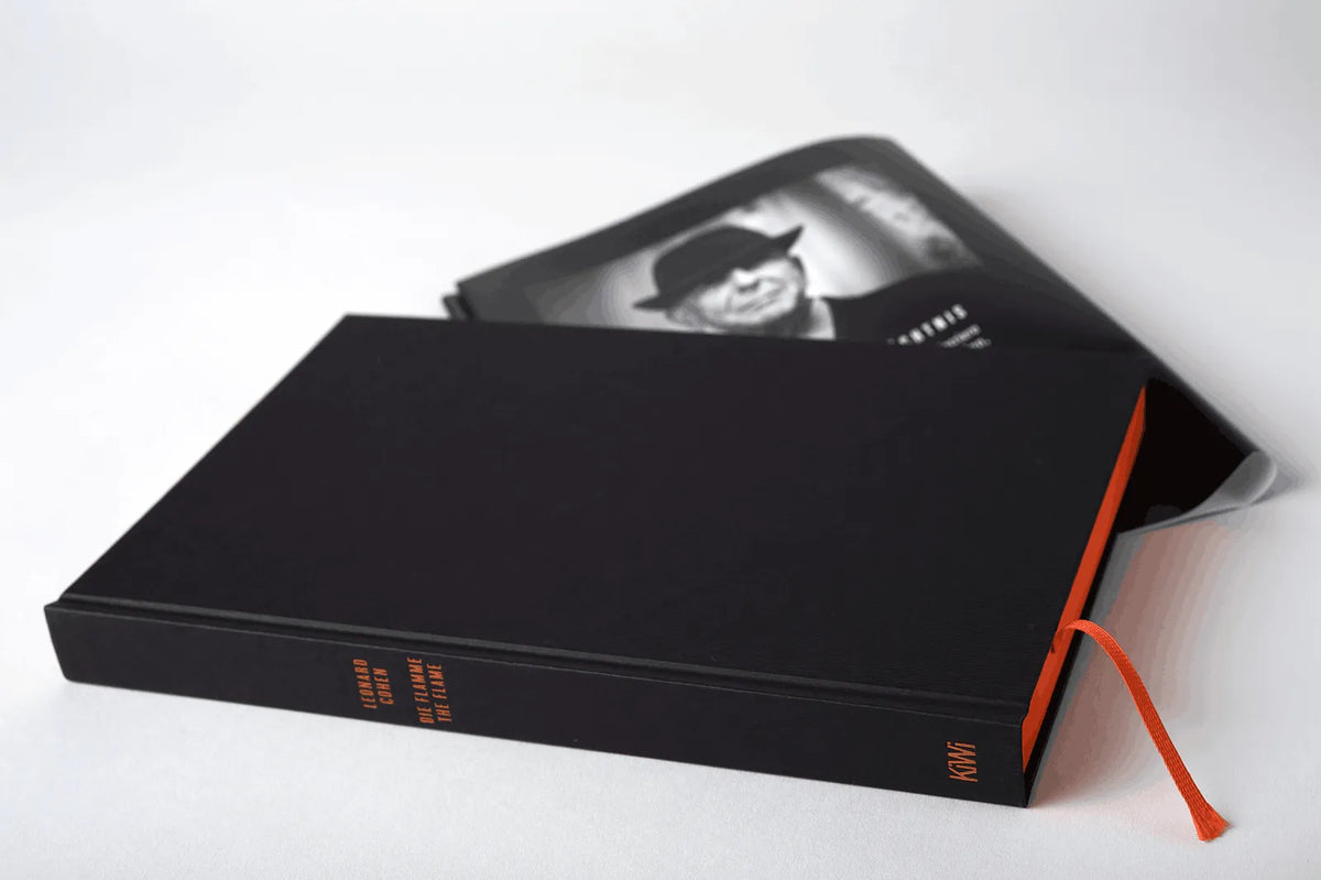 Detailansicht: Die Flamme - The Flame (Hardcover)