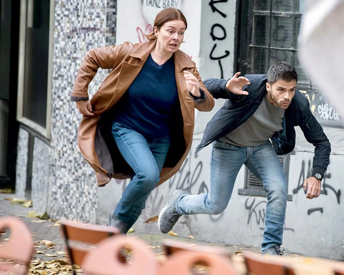 Filmszene 2 aus Die Füchsin, Vol. 1 – DVD