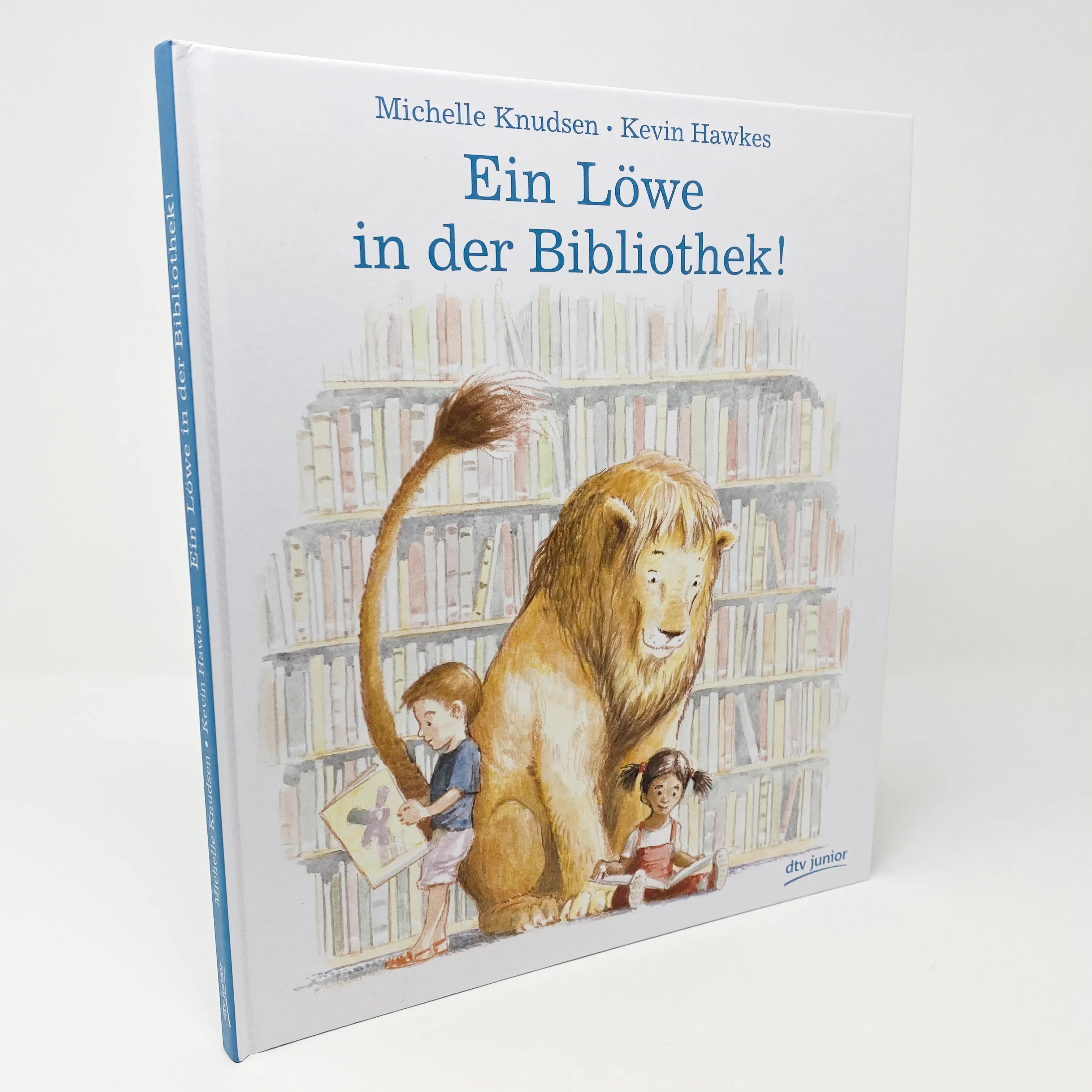 Abbildung von 'Ein Löwe in der Bibliothek!'