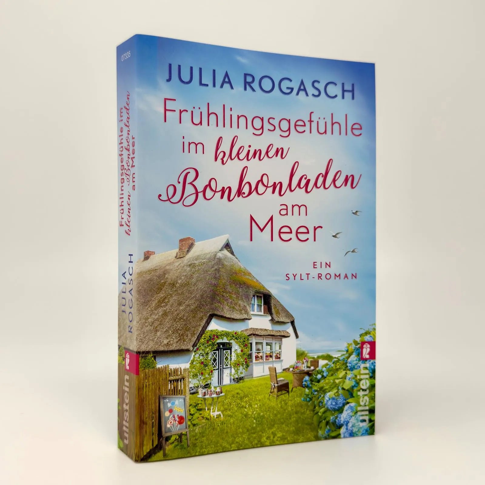 Abbildung von 'Frühlingsgefühle im kleinen Bonbonladen am Meer'