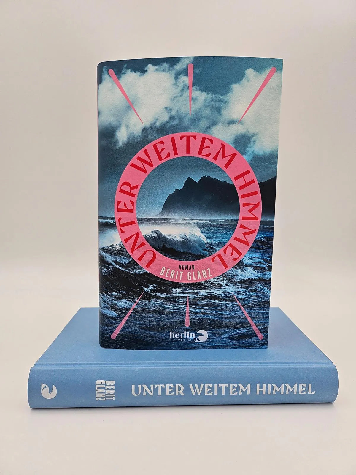 Abbildung von 'Unter weitem Himmel'