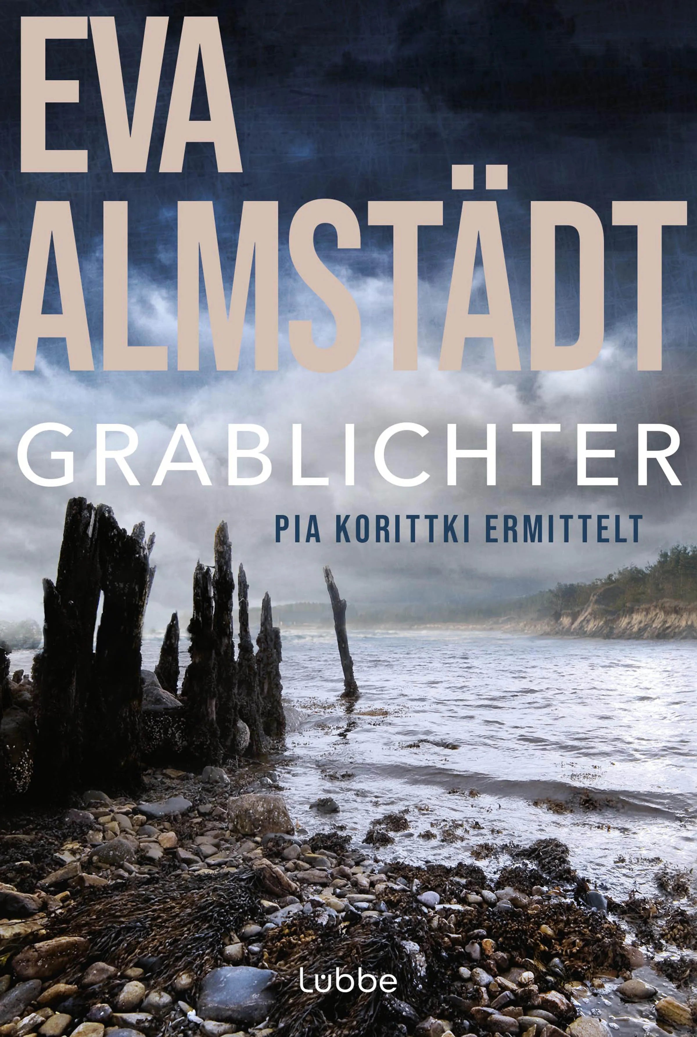 Buchcover von 'Grablichter' - Taschenbuch von Eva Almstädt