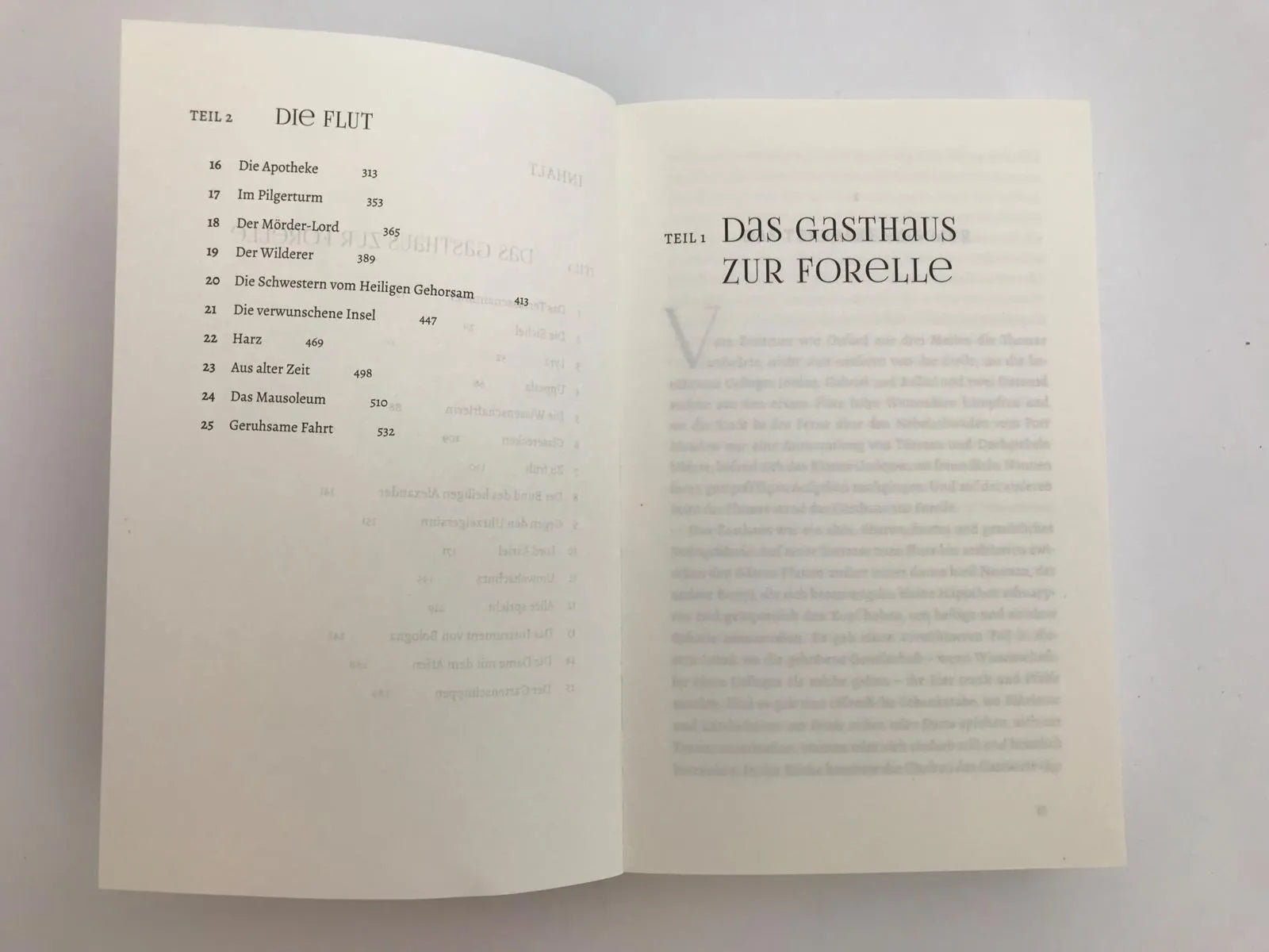 Produktansicht: His Dark Materials 0: Über den wilden Fluss (Taschenbuch)