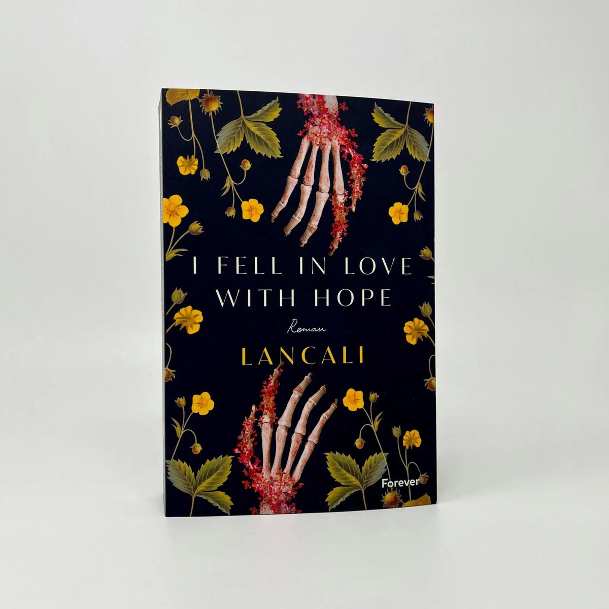Detailansicht: i fell in love with hope (Paperback)
