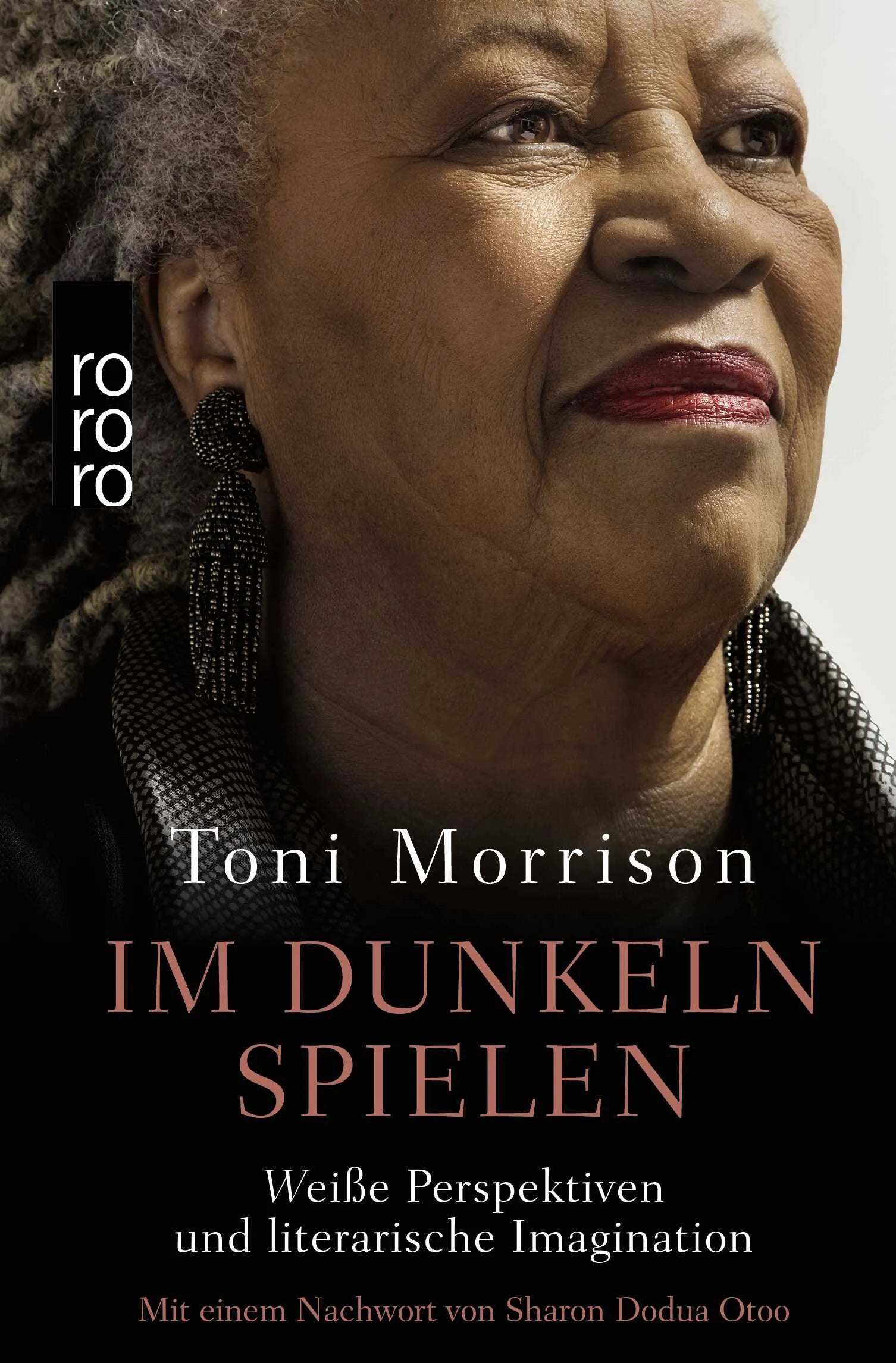 Buchcover von 'Im Dunkeln spielen' - Gebundene Ausgabe von Toni Morrison
