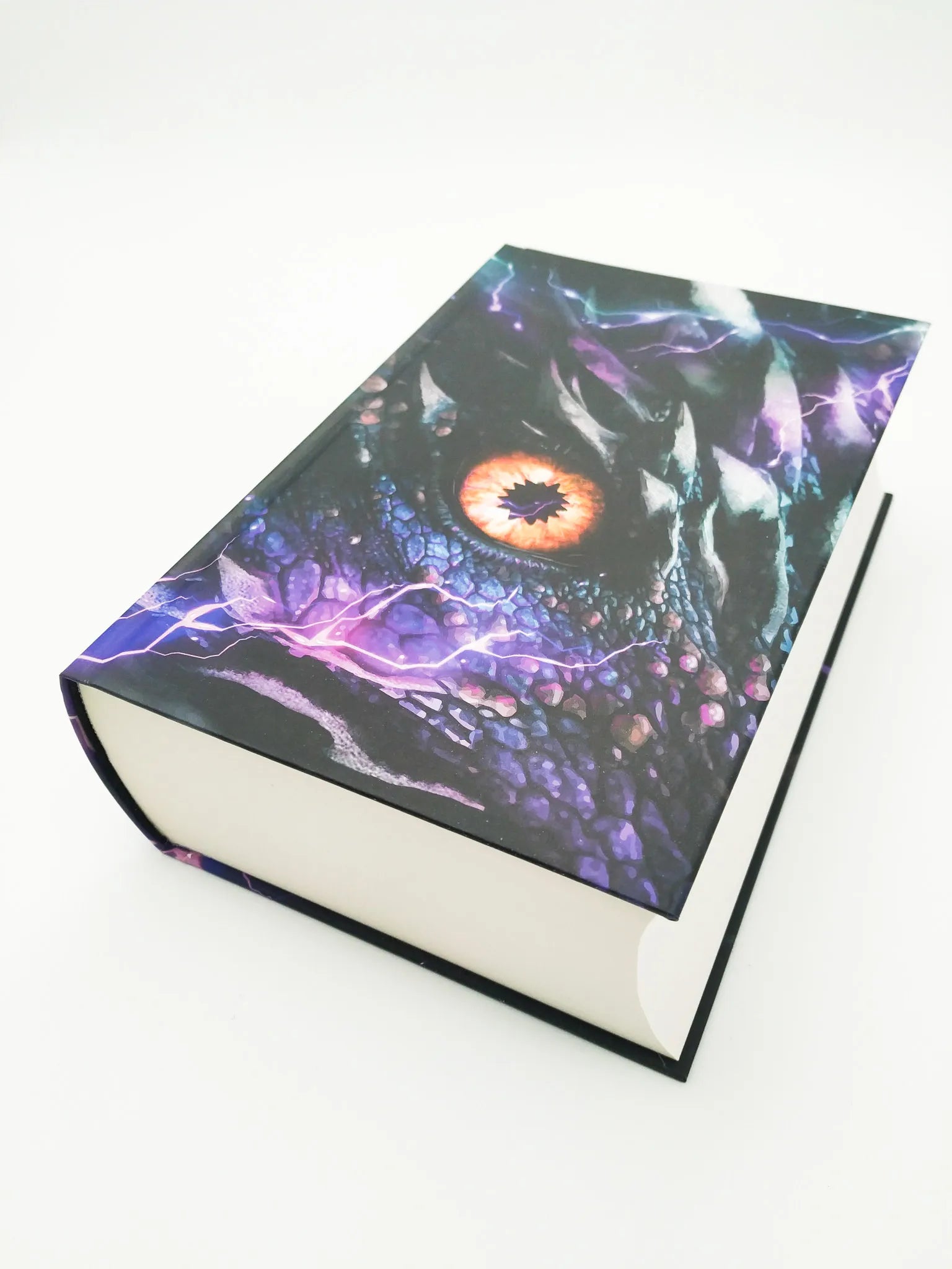 Detailansicht: Iron Flame – Flammengeküsst (Hardcover)