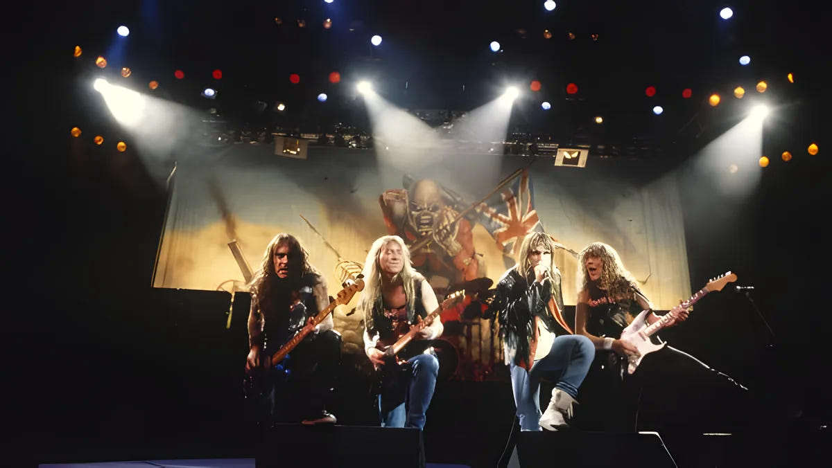 Filmszene 2 aus Iron Maiden: Burning Ambition (Steelbook) – 4K UHD Blu-ray. Regie: Malcolm Venville