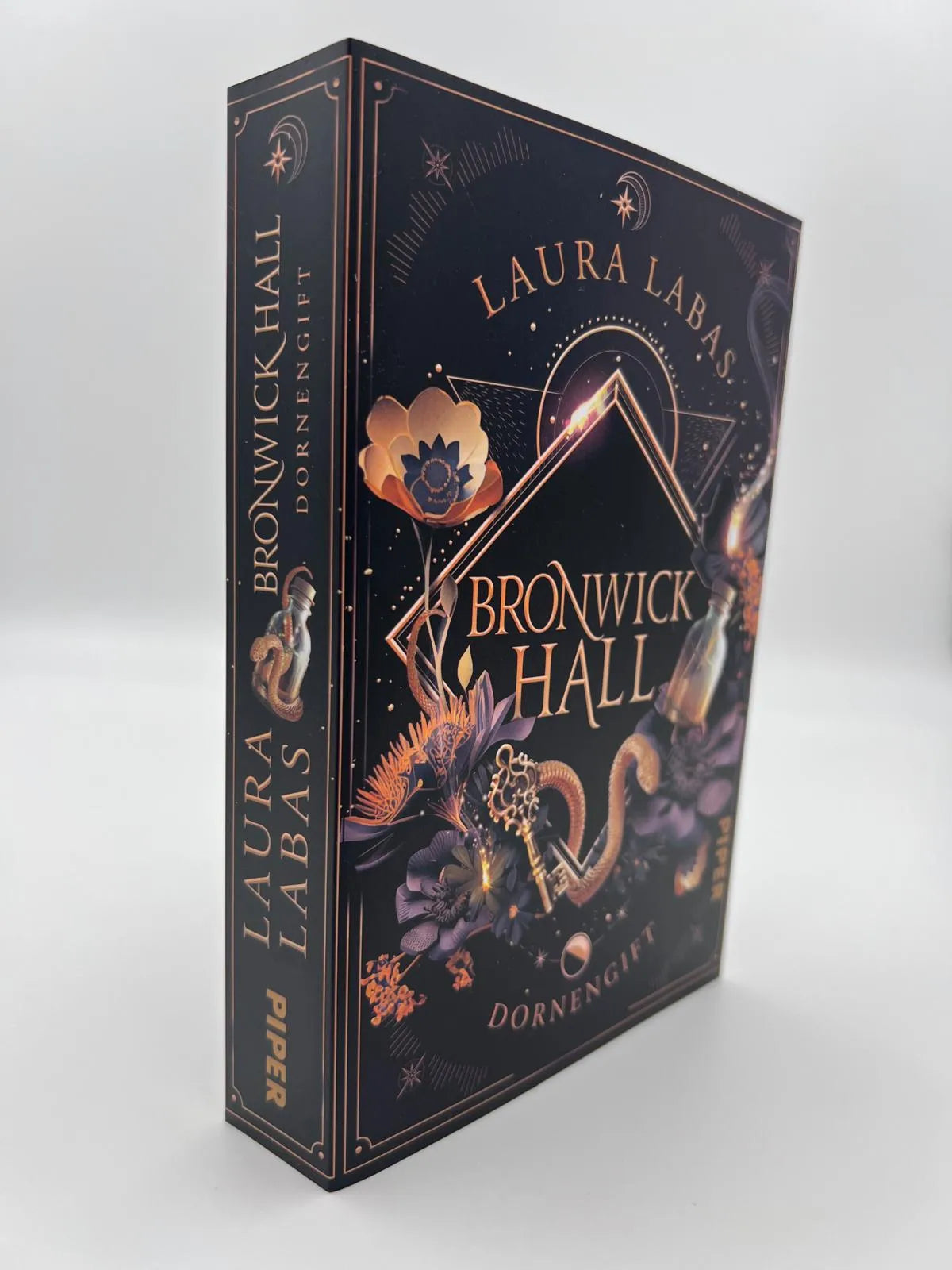 Produktansicht: Bronwick Hall – Dornengift (Paperback)