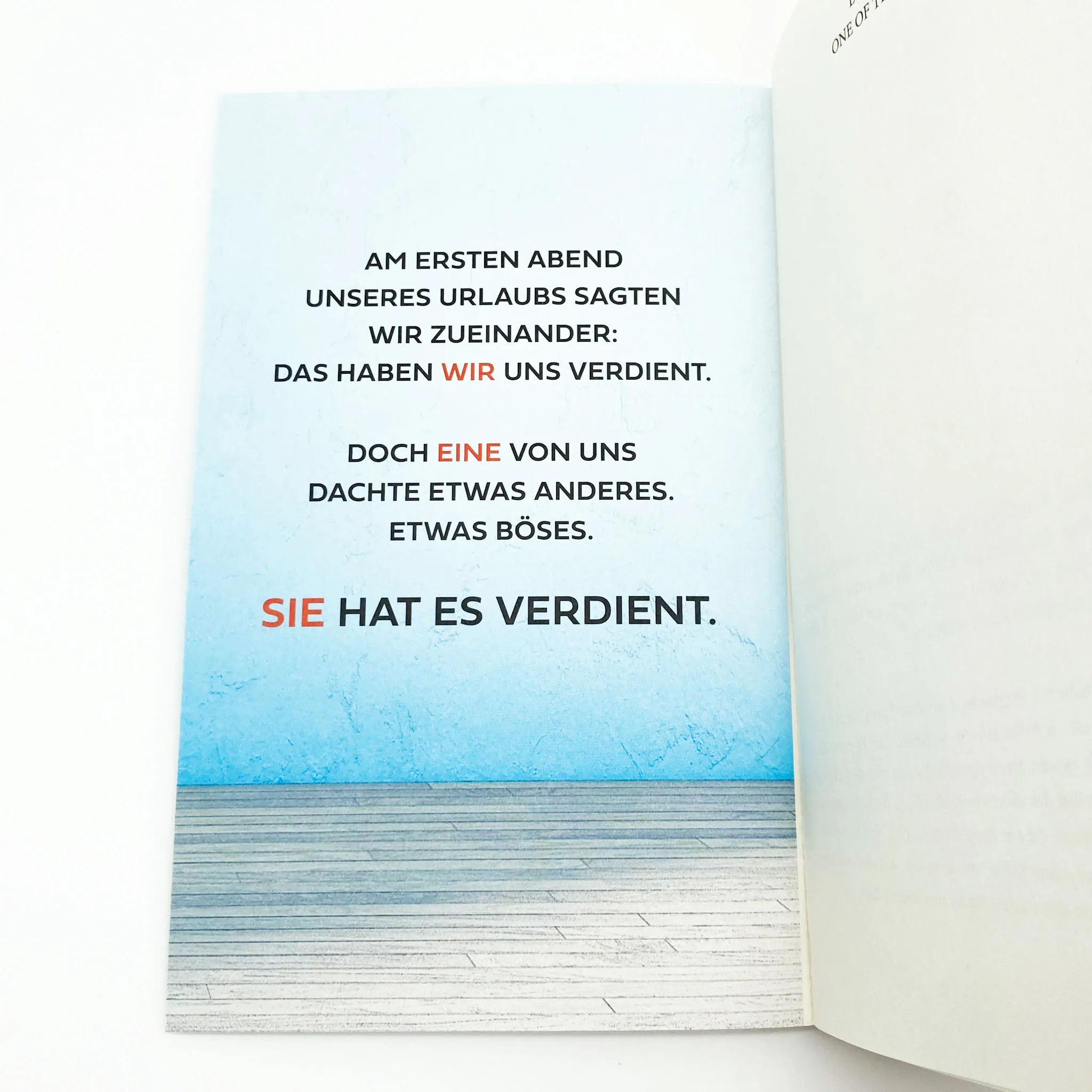 Produktansicht: One of the Girls (Taschenbuch)