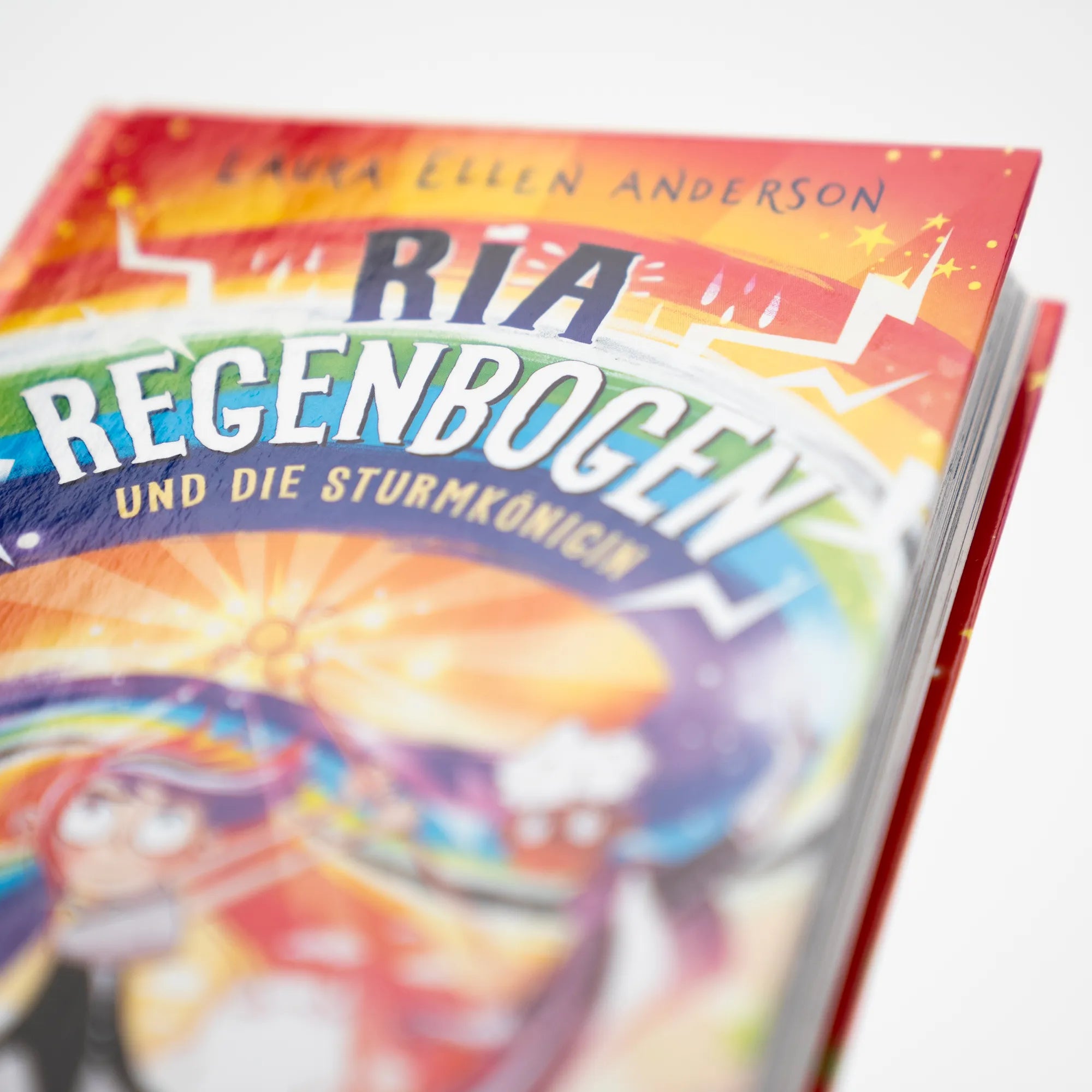 Produktansicht: Ria Regenbogen und die Sturmkönigin (Gebundene Ausgabe)