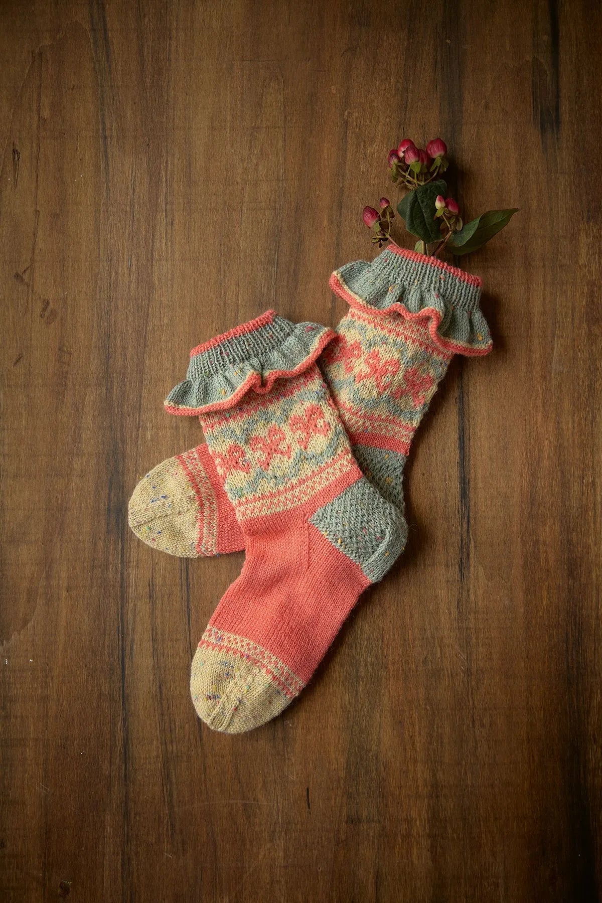 Detailansicht: Romantische Socken stricken (Hardcover)