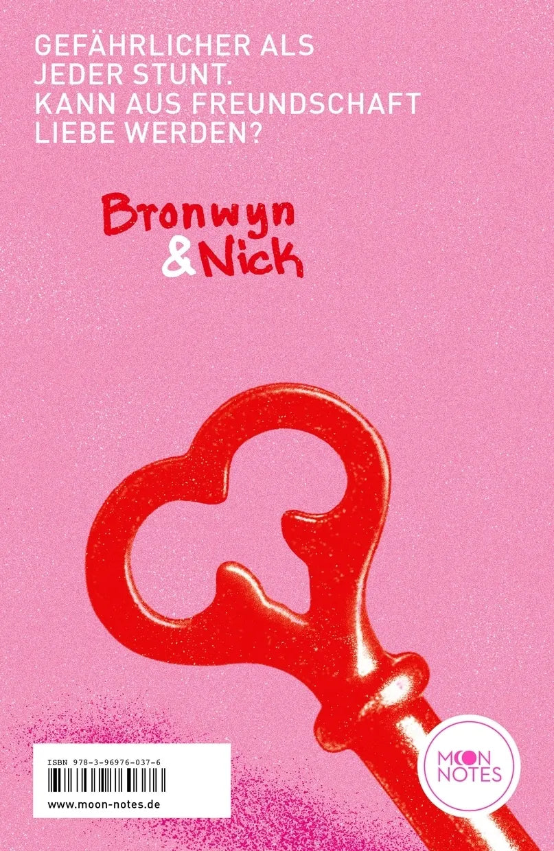 Buchrückseite von 'Room for Love 2. Three with a Key' mit Klappentext - Paperback