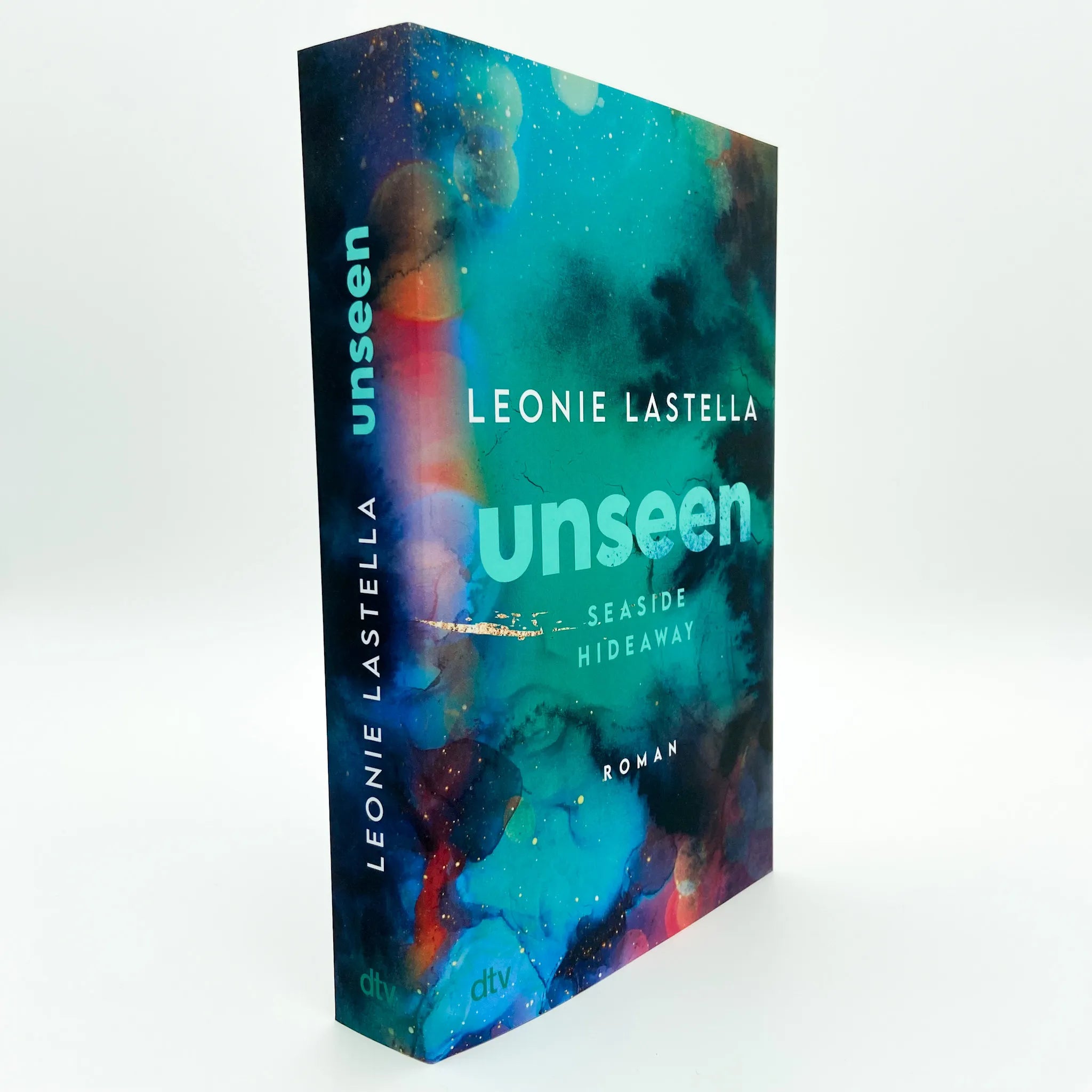 Leonie Lastella - Seaside Hideaway – Unseen