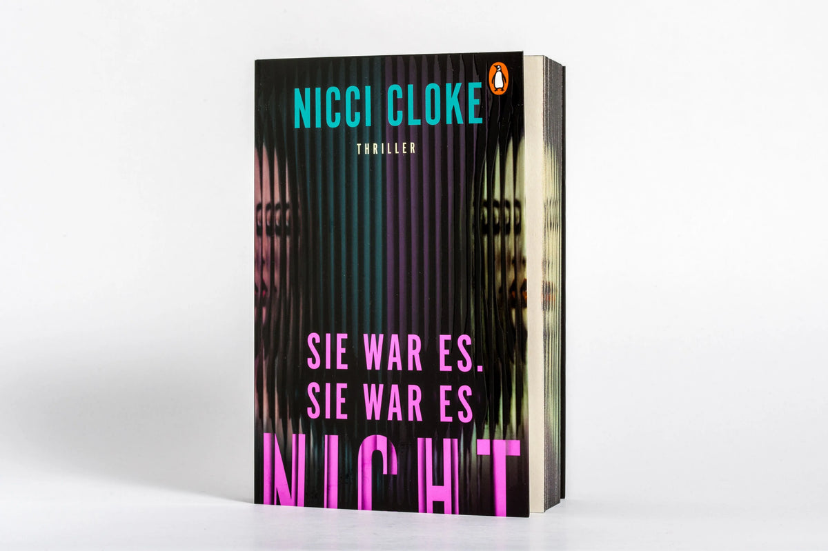 Detailansicht: Sie war es. Sie war es nicht. (Paperback)