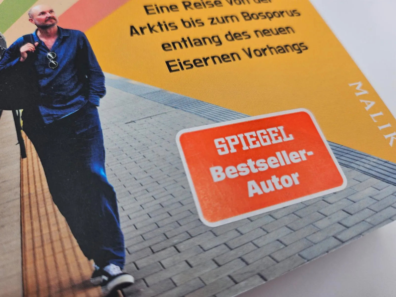 Abbildung von 'Als ich gegen Stalin im Armdrücken gewann'