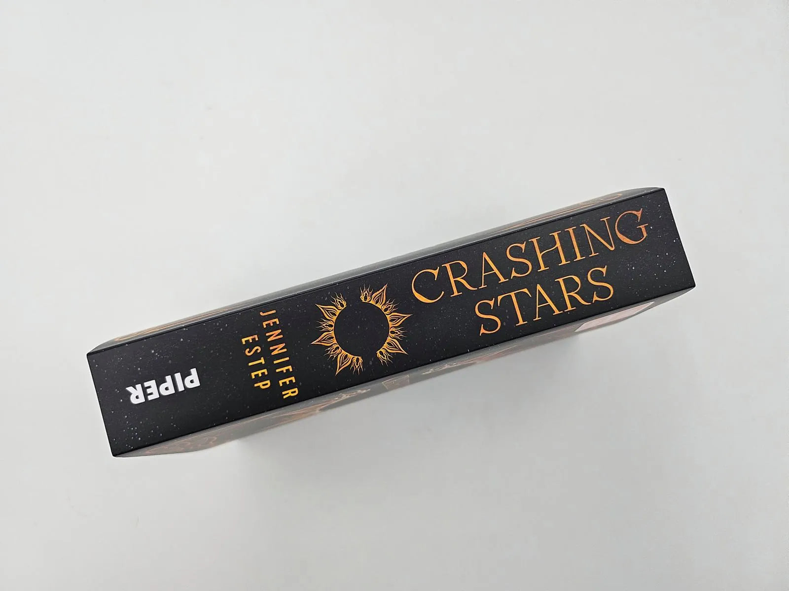 Abbildung von 'Crashing Stars'