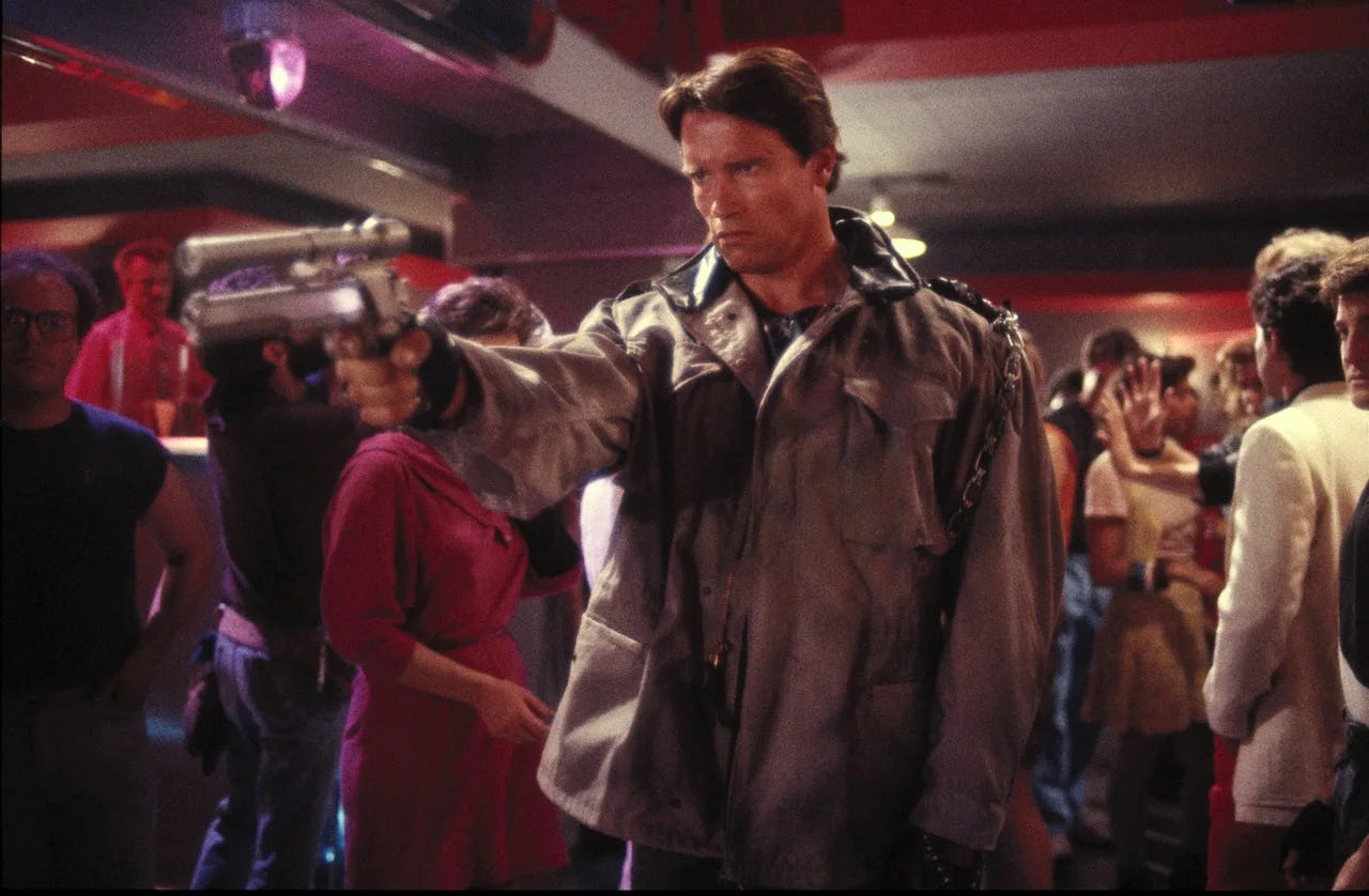 Filmszene 3 aus Terminator - Limitiertes 3-Disc SteelBook Cover B – 4K UHD Blu-ray. Regie: James Cameron