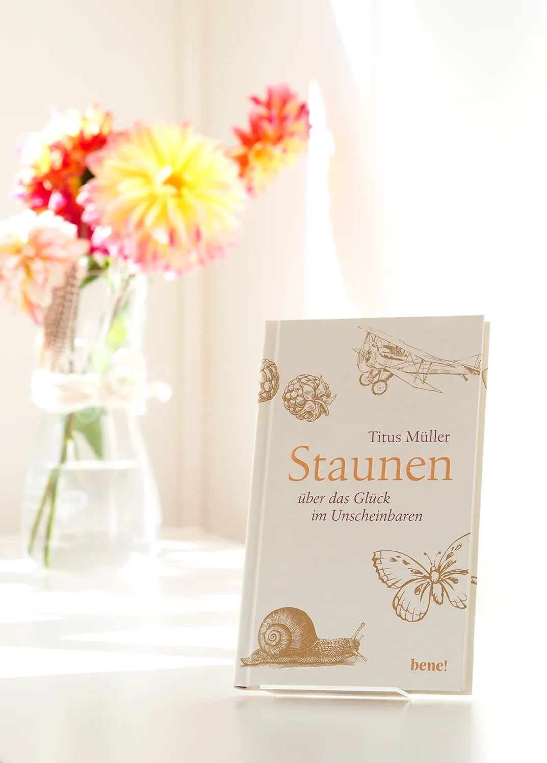 Produktansicht: Staunen über das Glück im Unscheinbaren (Gebundene Ausgabe)