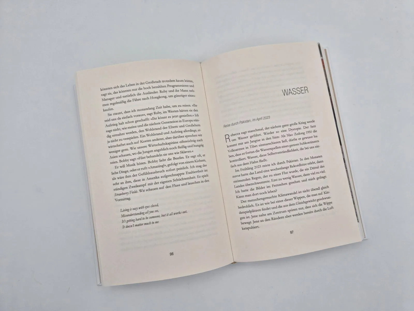 Detailansicht: Und vor uns die ganze Welt (Hardcover)