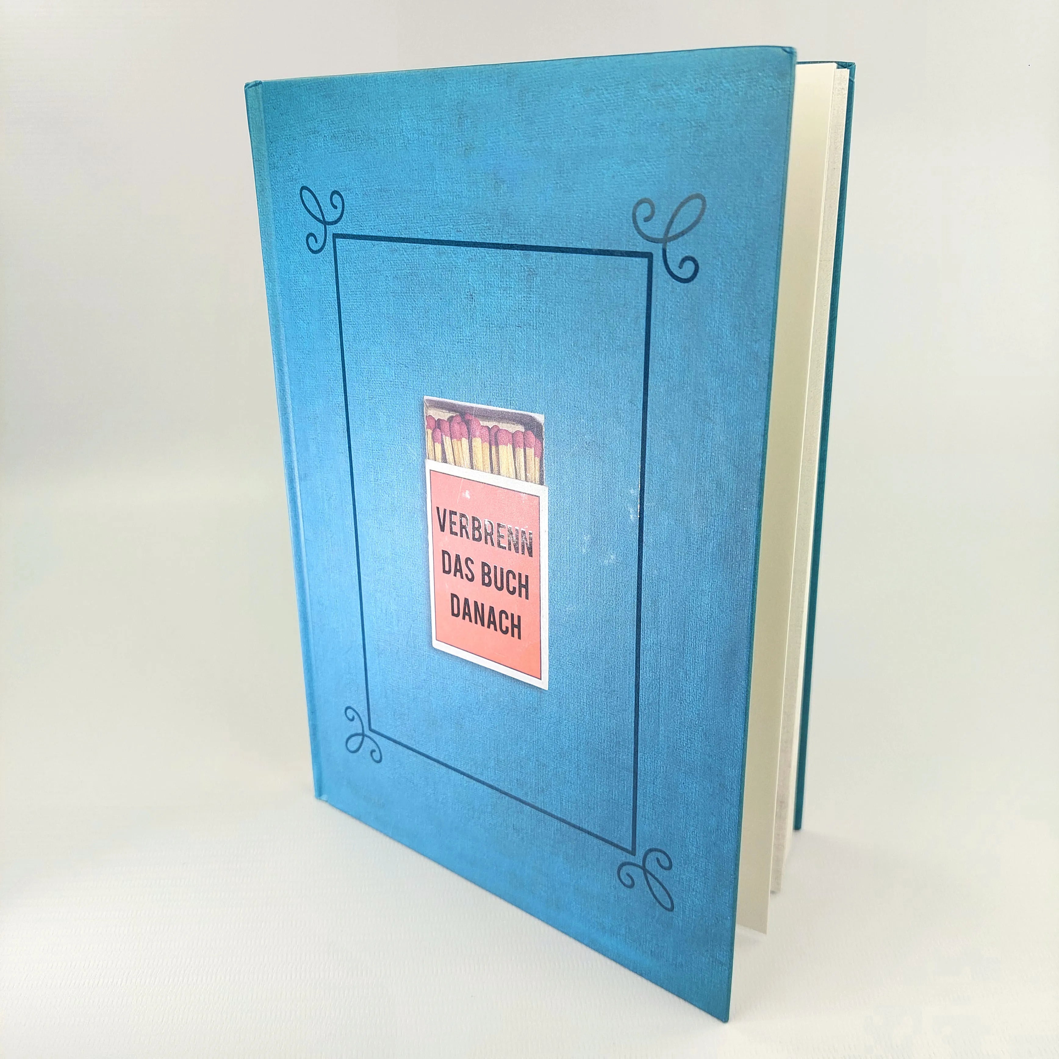 Innenansicht von 'Verbrenn das Buch danach – Ein Ausfüllbuch für Erwachsene' - Gebundene Ausgabe