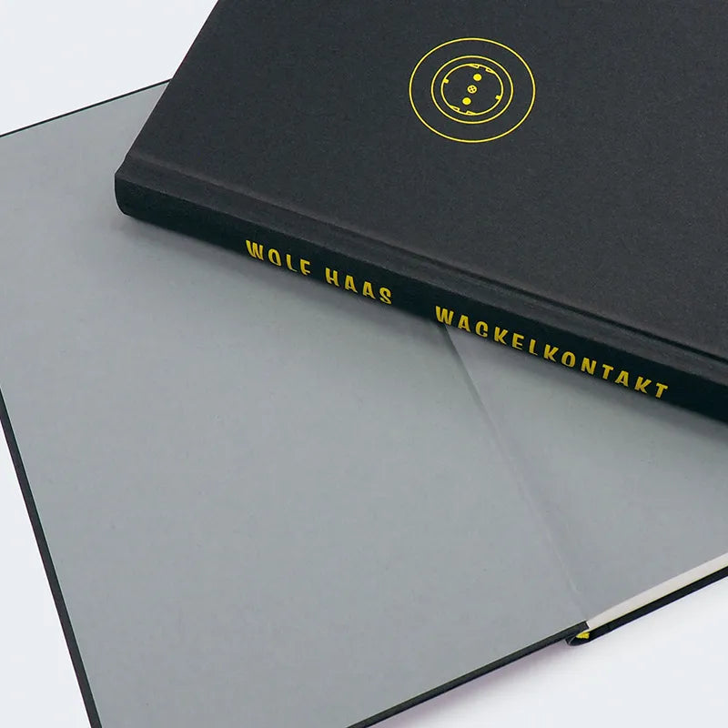 Detailansicht: Wackelkontakt (Hardcover)
