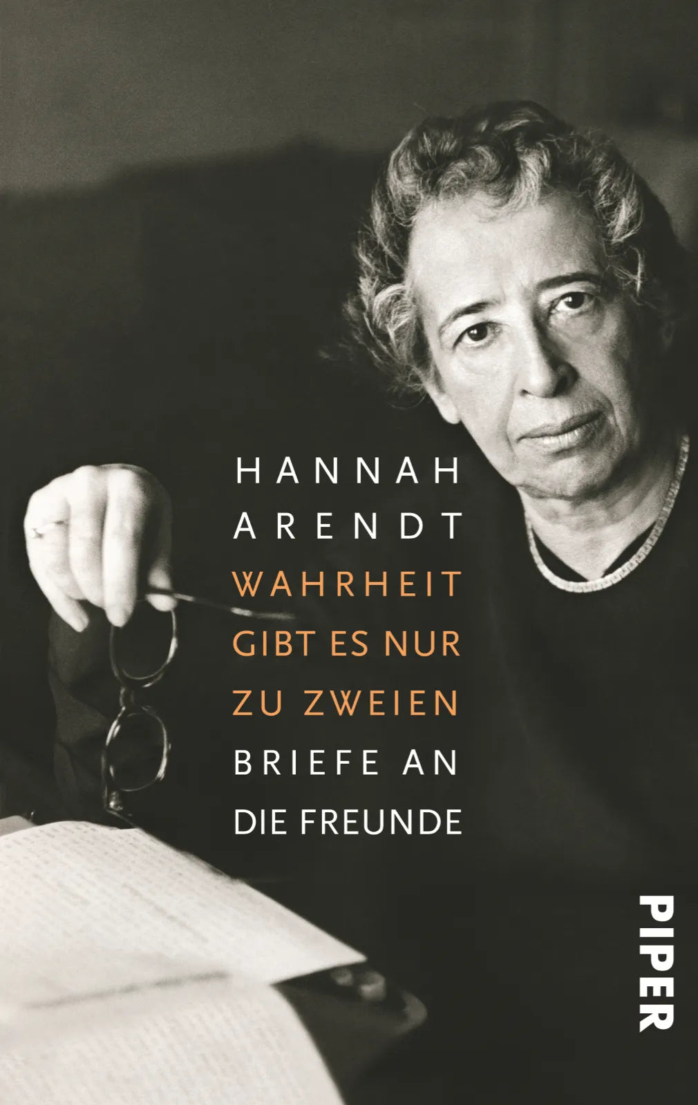 Buchcover von 'Wahrheit gibt es nur zu zweien' - Taschenbuch von Hannah Arendt