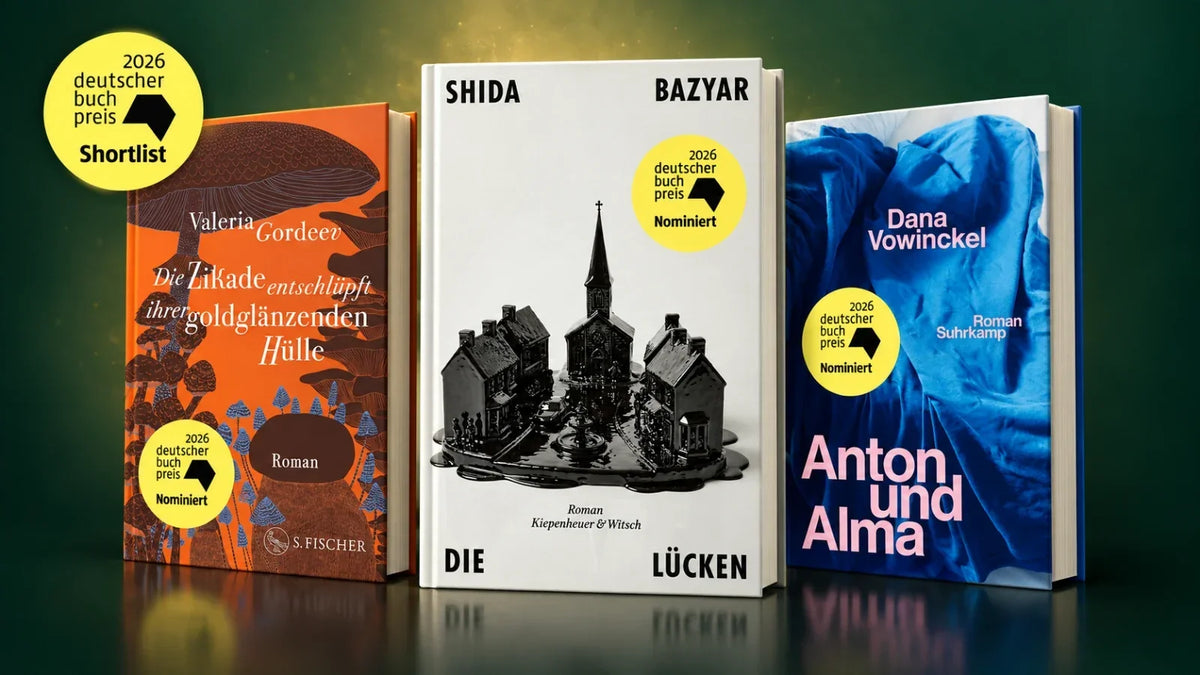 Shortlist Deutscher Buchpreis 2026: drei nominierte Romane mit dem offiziellen Shortlist-Siegel