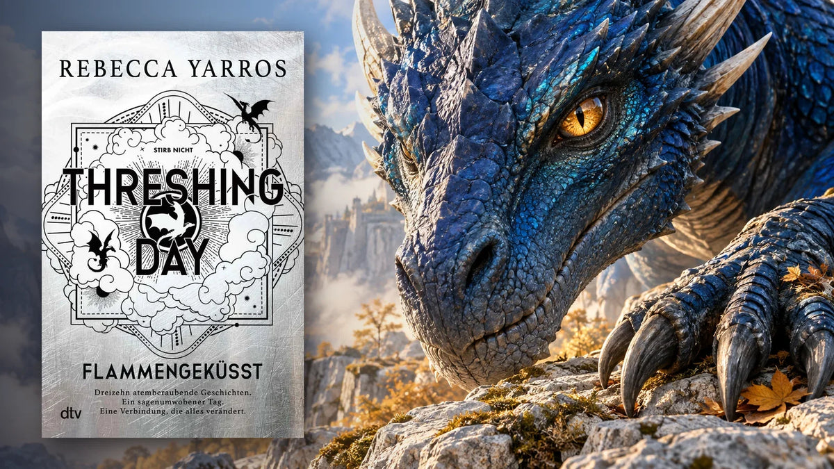 Buchcover »Threshing Day – Flammengeküsst« von Rebecca Yarros vor einem blauen Drachen, der auf einem Felsen über einem herbstlichen Tal mit Burg liegt