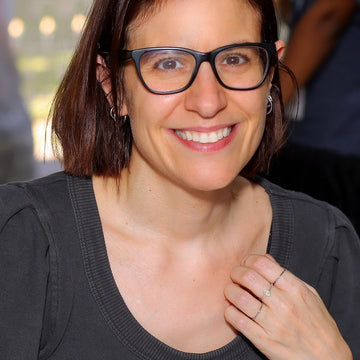 Ali Hazelwood Autor