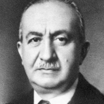 Foto von Memduh Sevket Esendal