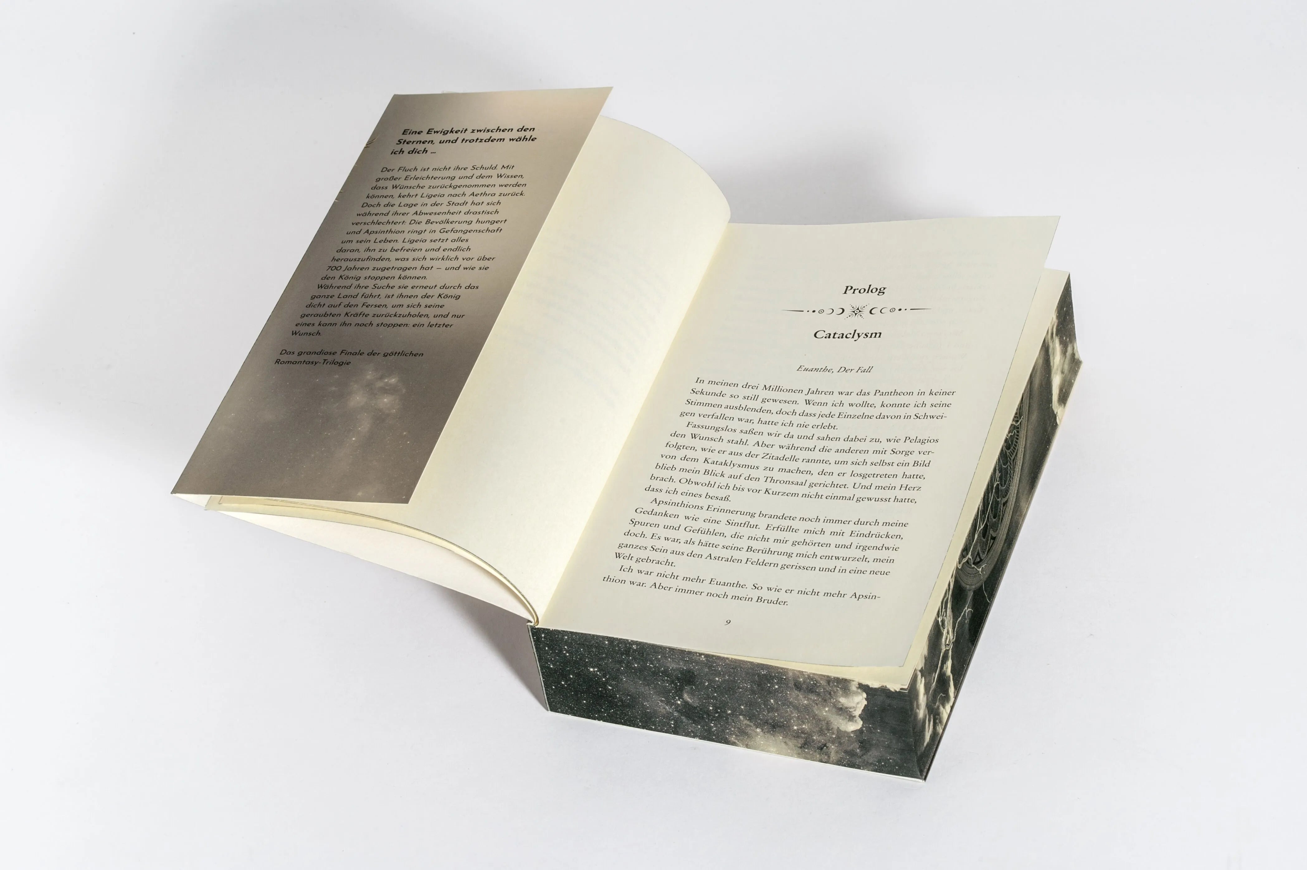 Detailansicht: A Curse so Divine (Paperback)