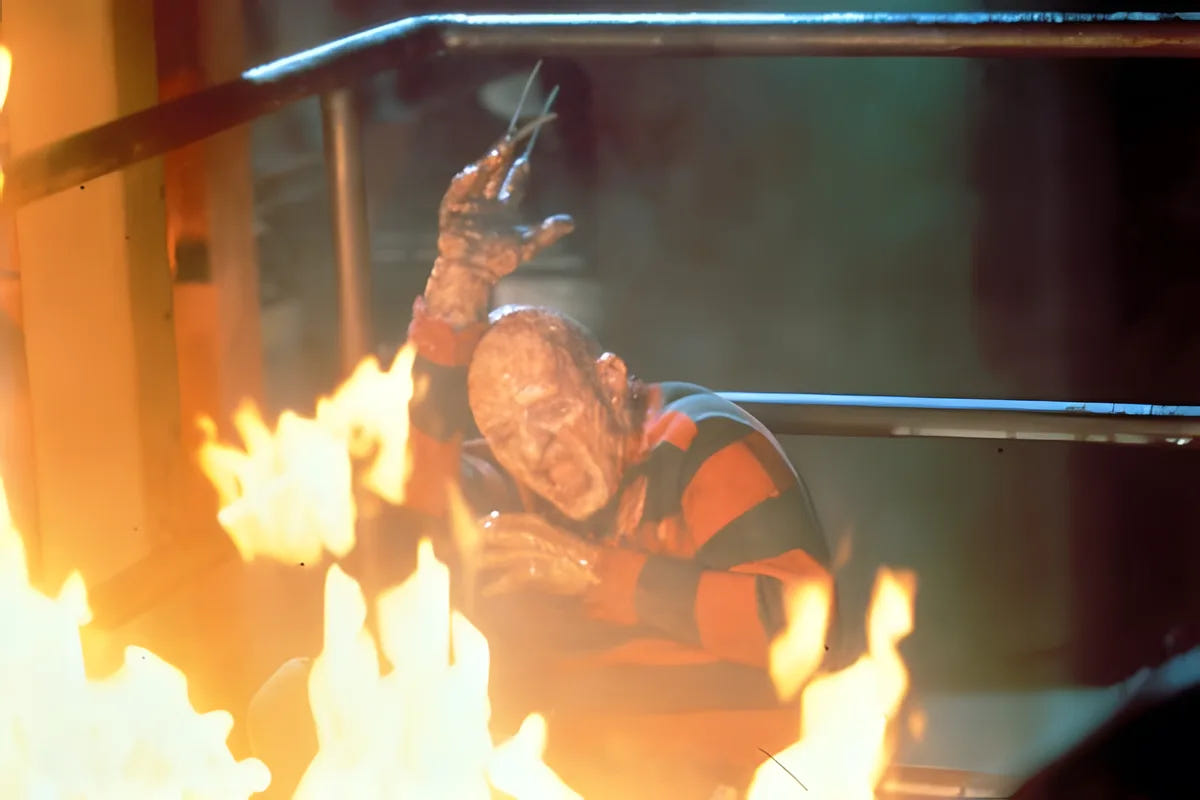 Filmszene 2 aus A Nightmare on Elm Street Collection (s) – 4K UHD Blu-ray. Regie: Wes Craven