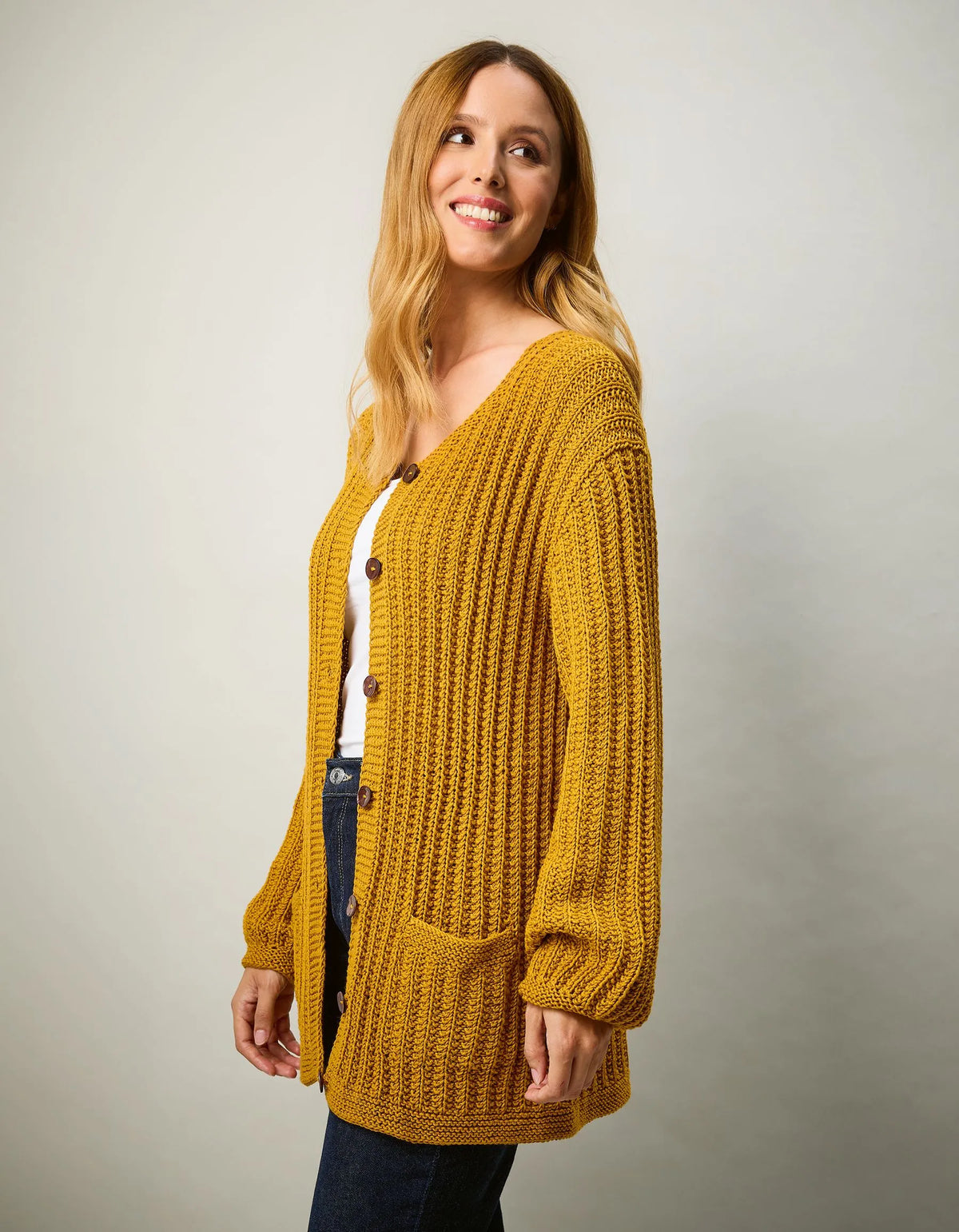 Detailansicht: Aus 1 mach viele. Strickjacken mit europäischer Schulter (Taschenbuch)