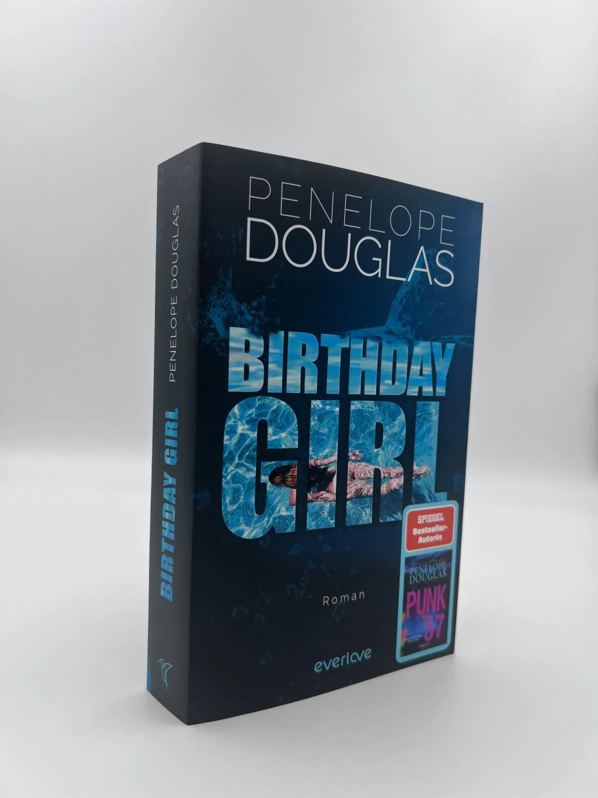 Detailansicht: Birthday Girl (Paperback)
