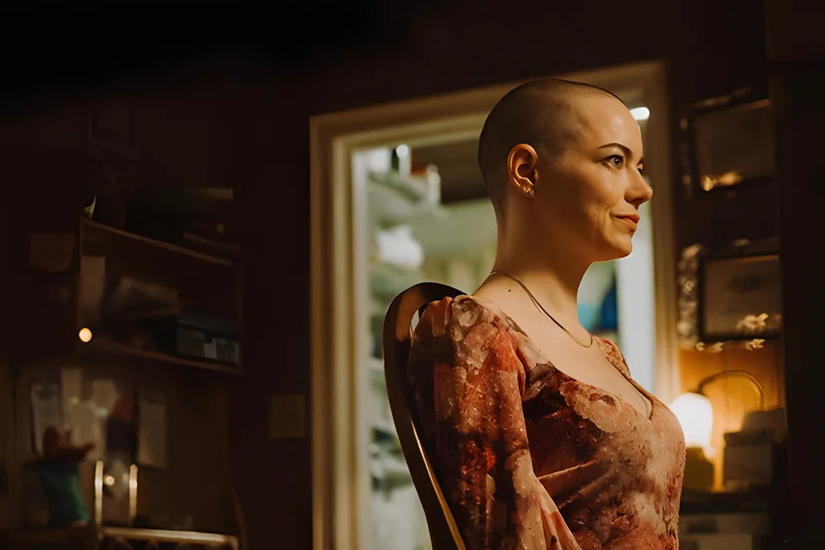 Filmszene 4 aus Bugonia – 4K UHD Blu-ray. Regie: Yorgos Lanthimos