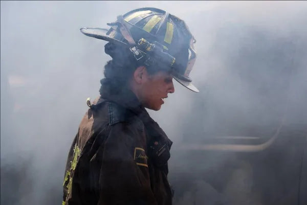Filmszene 1 aus Chicago Fire: Staffel 14 – DVD. Regie: Reza Tabrizi
