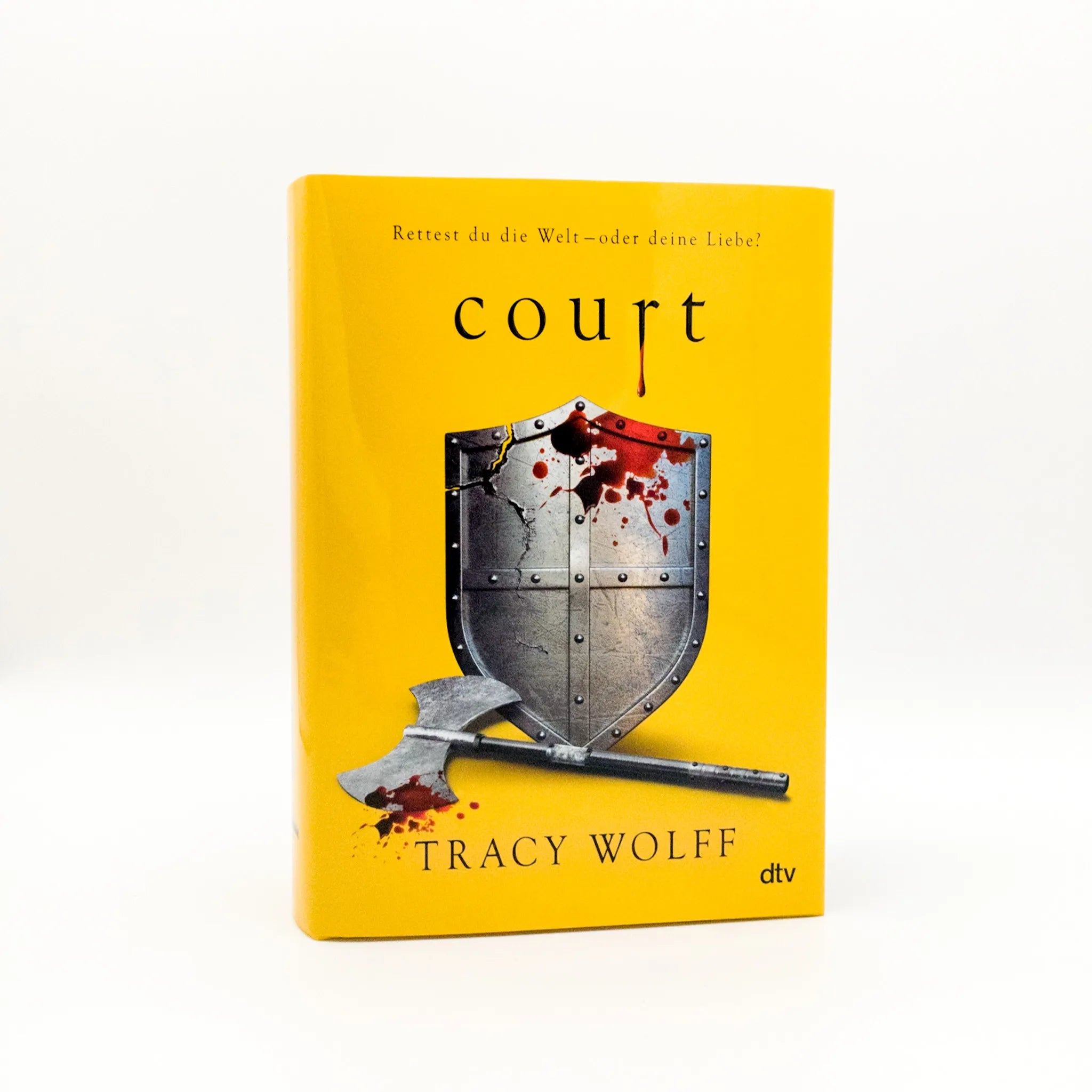 Tracy Wolff - Court