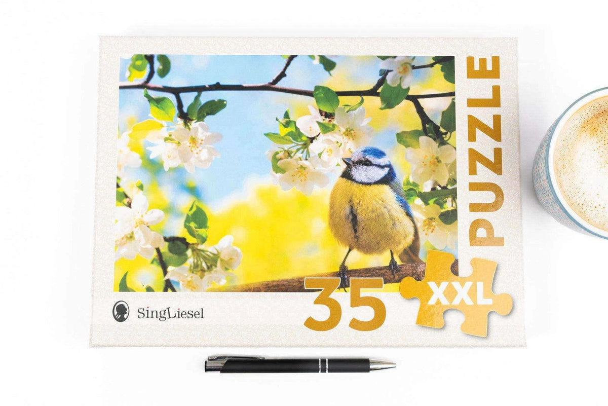 Demenz-Puzzle: Blaumeise im Frühling. Das Demenz-Puzzle-Spiel mit 35 Puzzle-Teilen im XXL-Format. – Ansicht