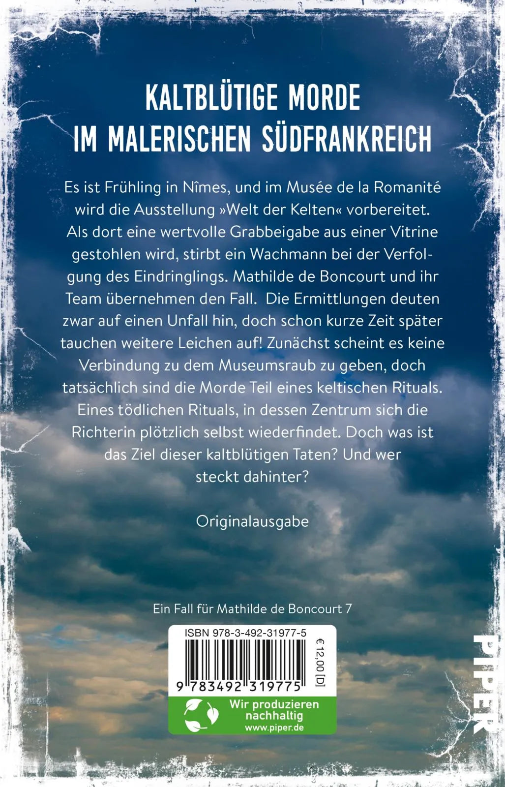Buchrückseite von 'Die Richterin und der Todesbote' mit Klappentext - Taschenbuch