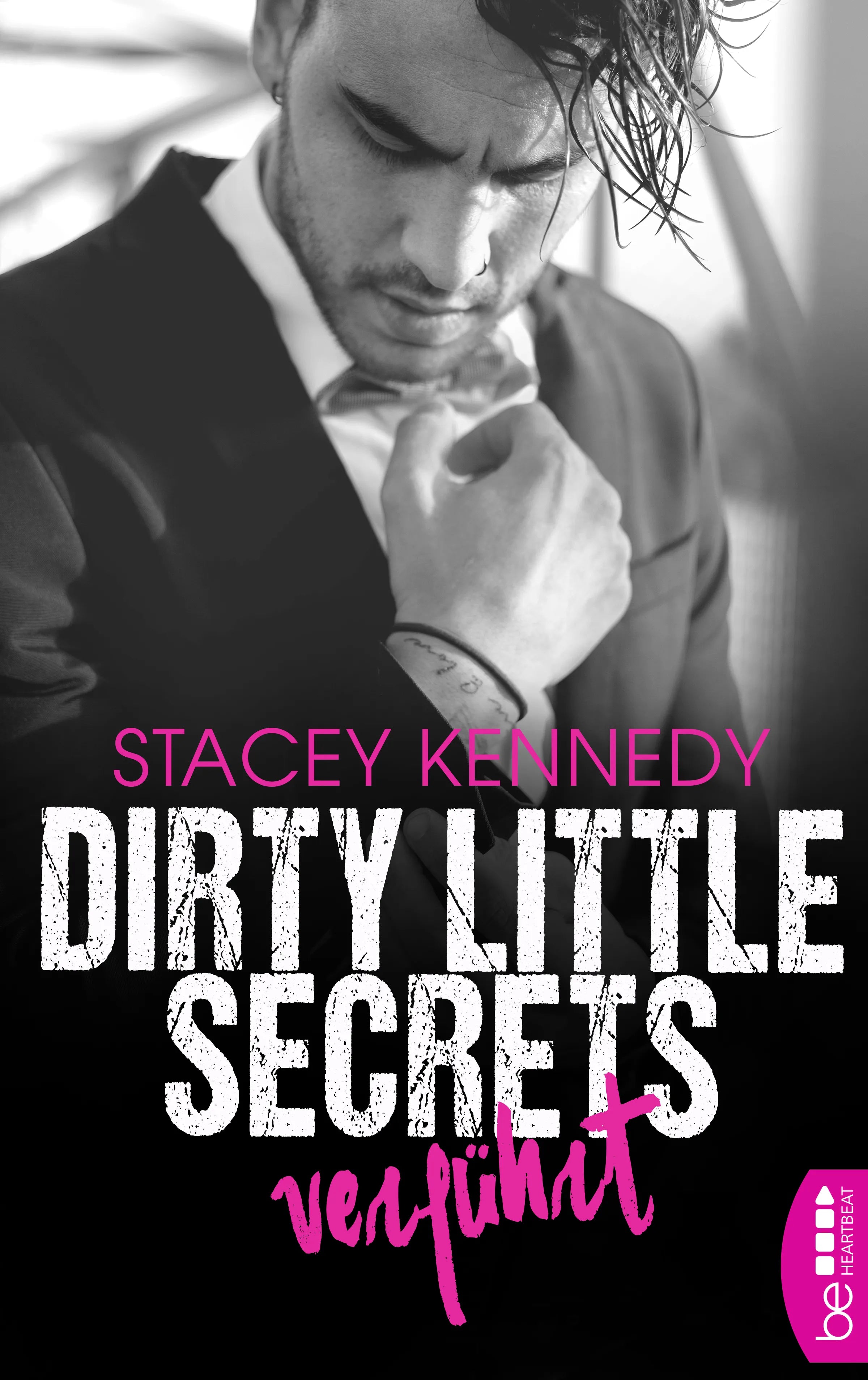 Buchcover von 'Dirty Little Secrets – Verführt' - Taschenbuch von Stacey Kennedy