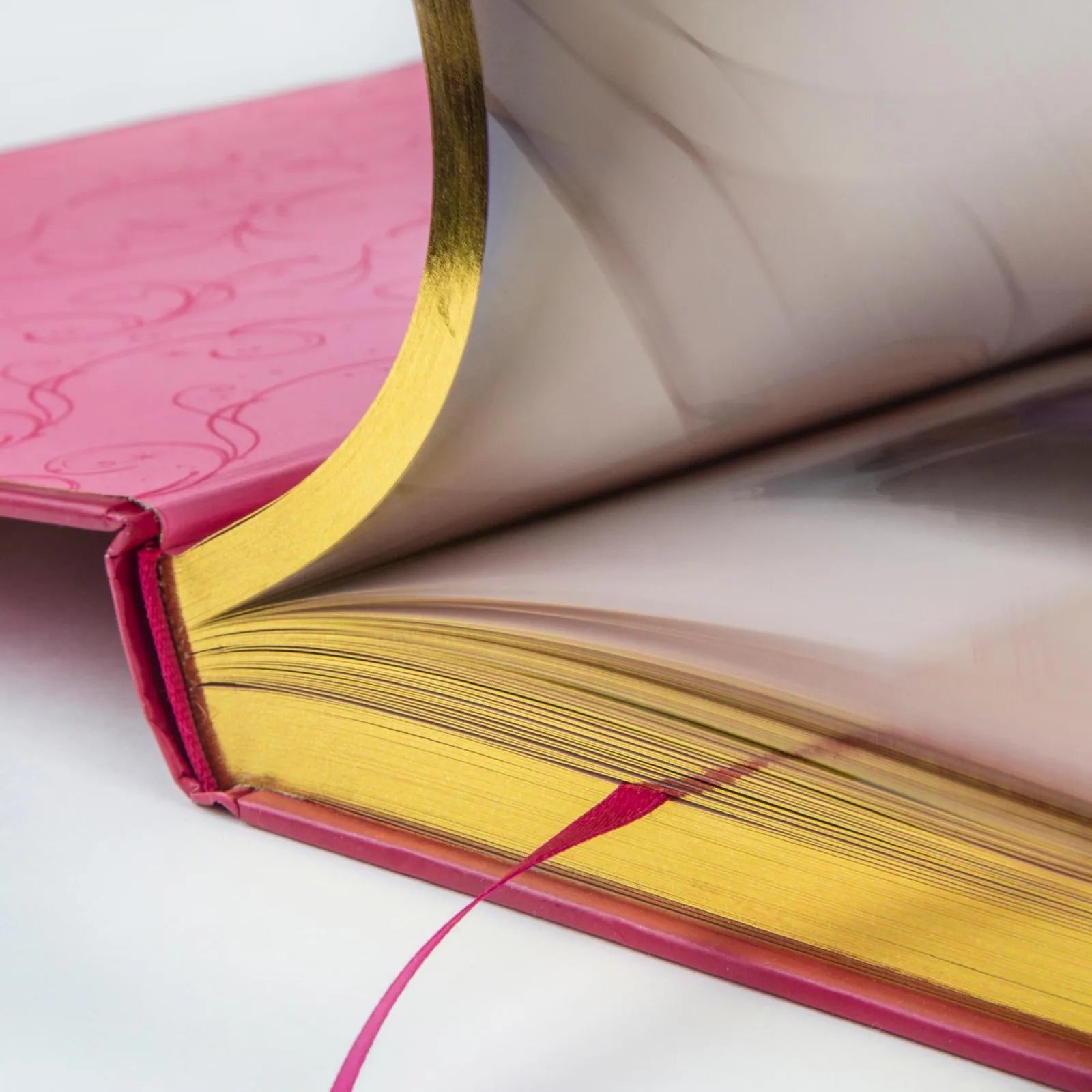 Produktansicht: Disney: Das große goldene Buch der Prinzessinnen (Gebundene Ausgabe)