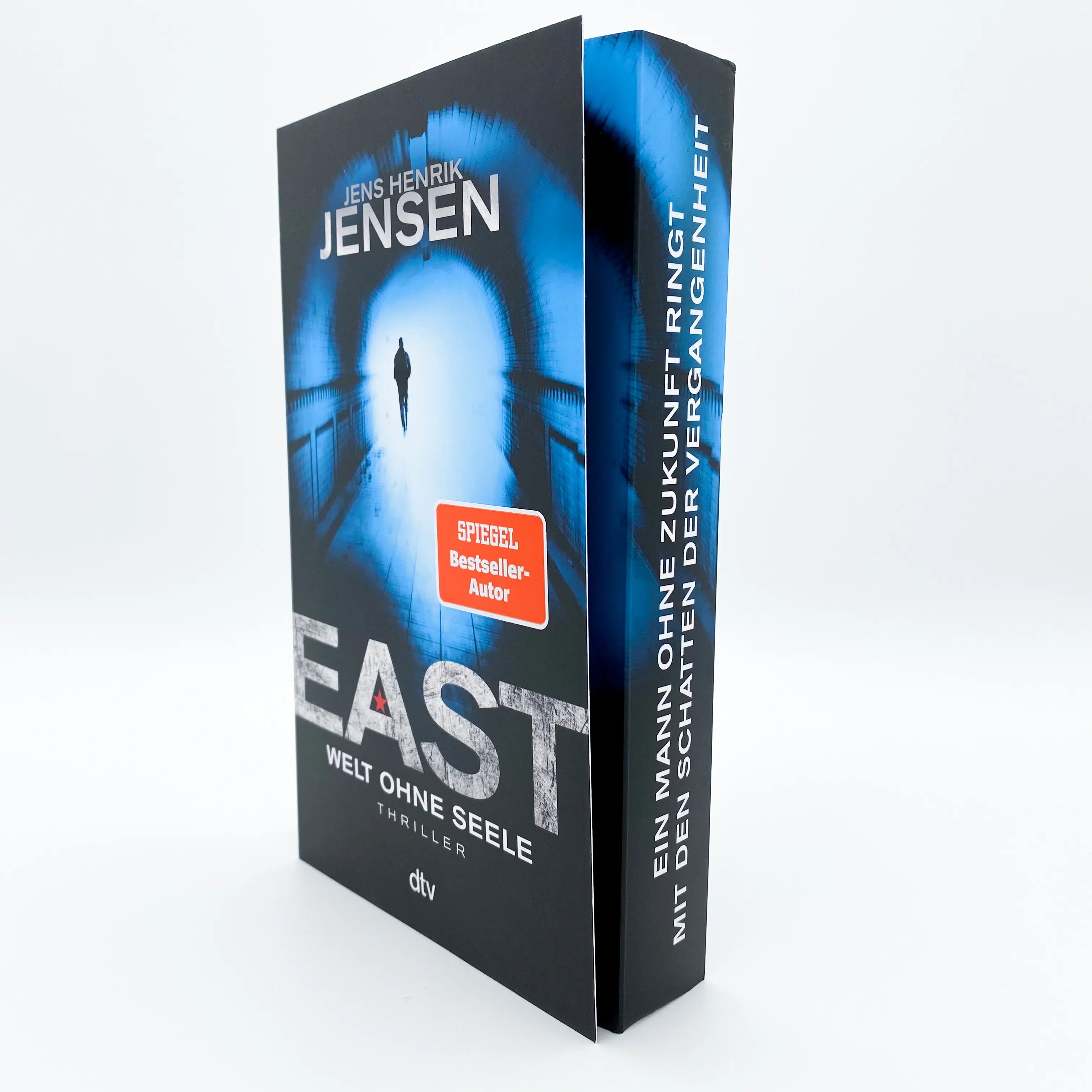 Produktansicht: EAST. Welt ohne Seele (Taschenbuch)