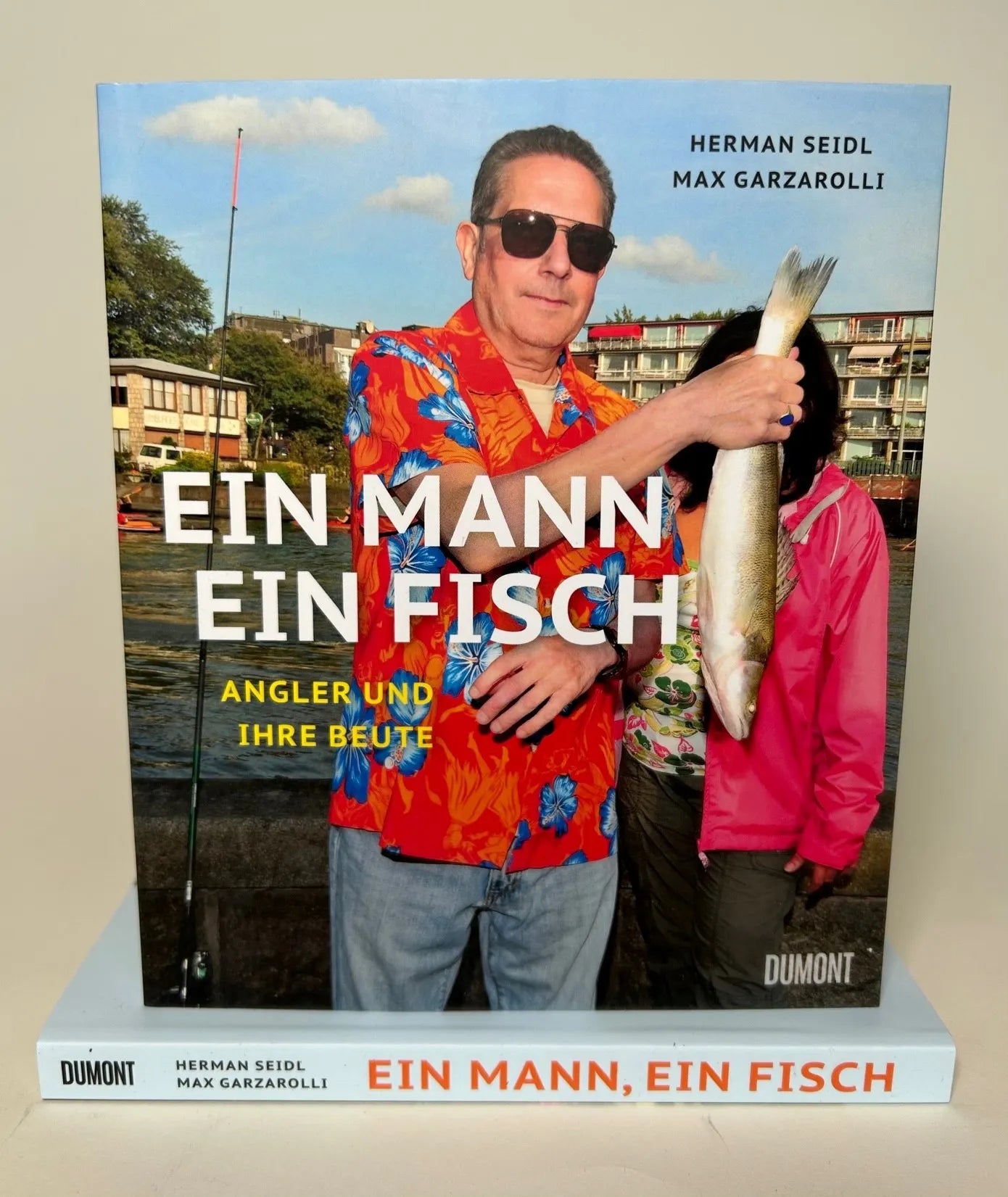 Abbildung von 'Ein Mann, ein Fisch'