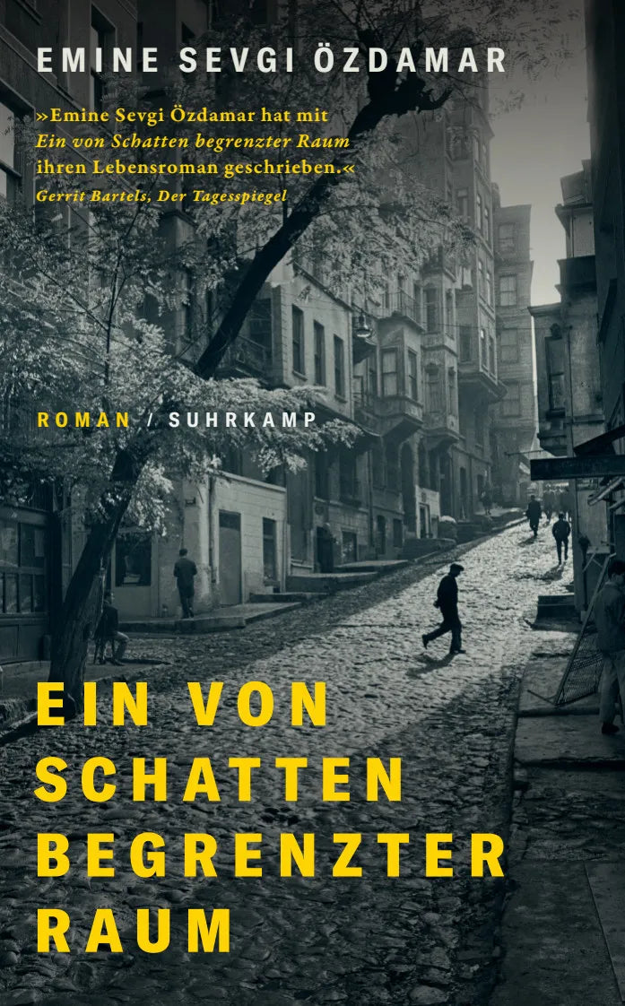 Buchcover von 'Ein von Schatten begrenzter Raum' - Taschenbuch von Emine Sevgi Özdamar